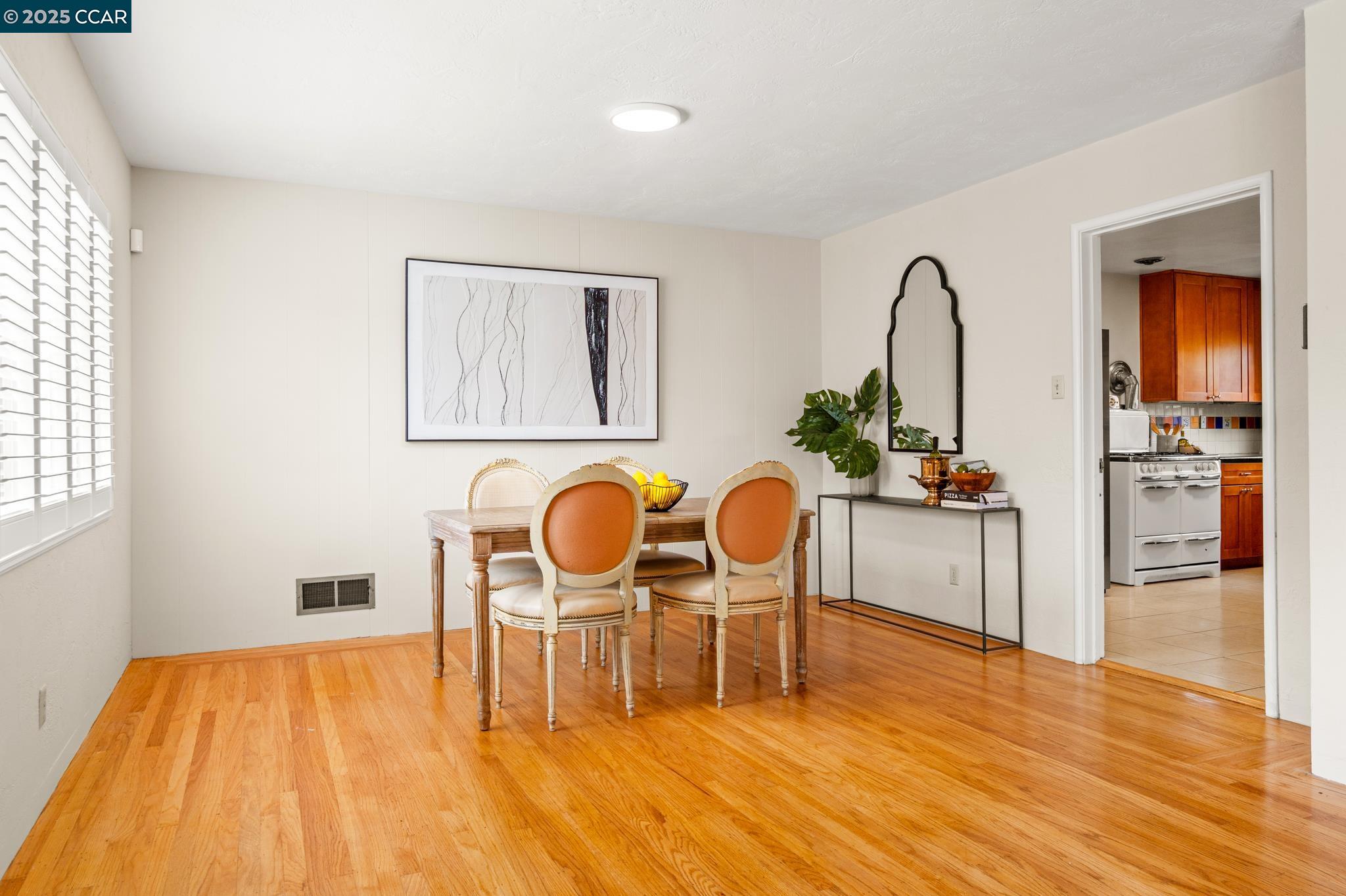 Photo #11: 41106058 Listing: Photo #11