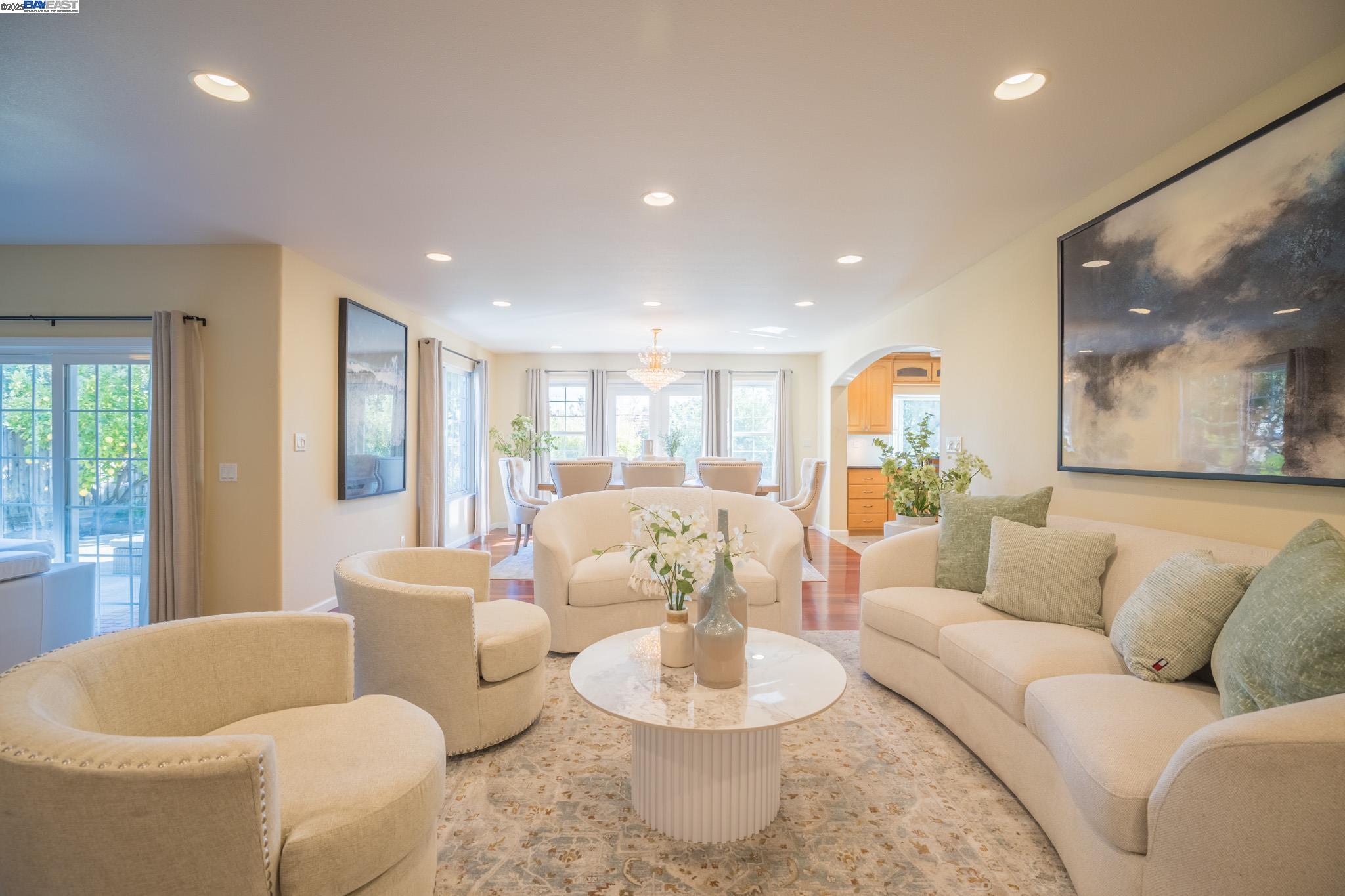 Detail Gallery Image 12 of 60 For 42001 via San Gabriel, Fremont,  CA 94539 - 5 Beds | 3 Baths