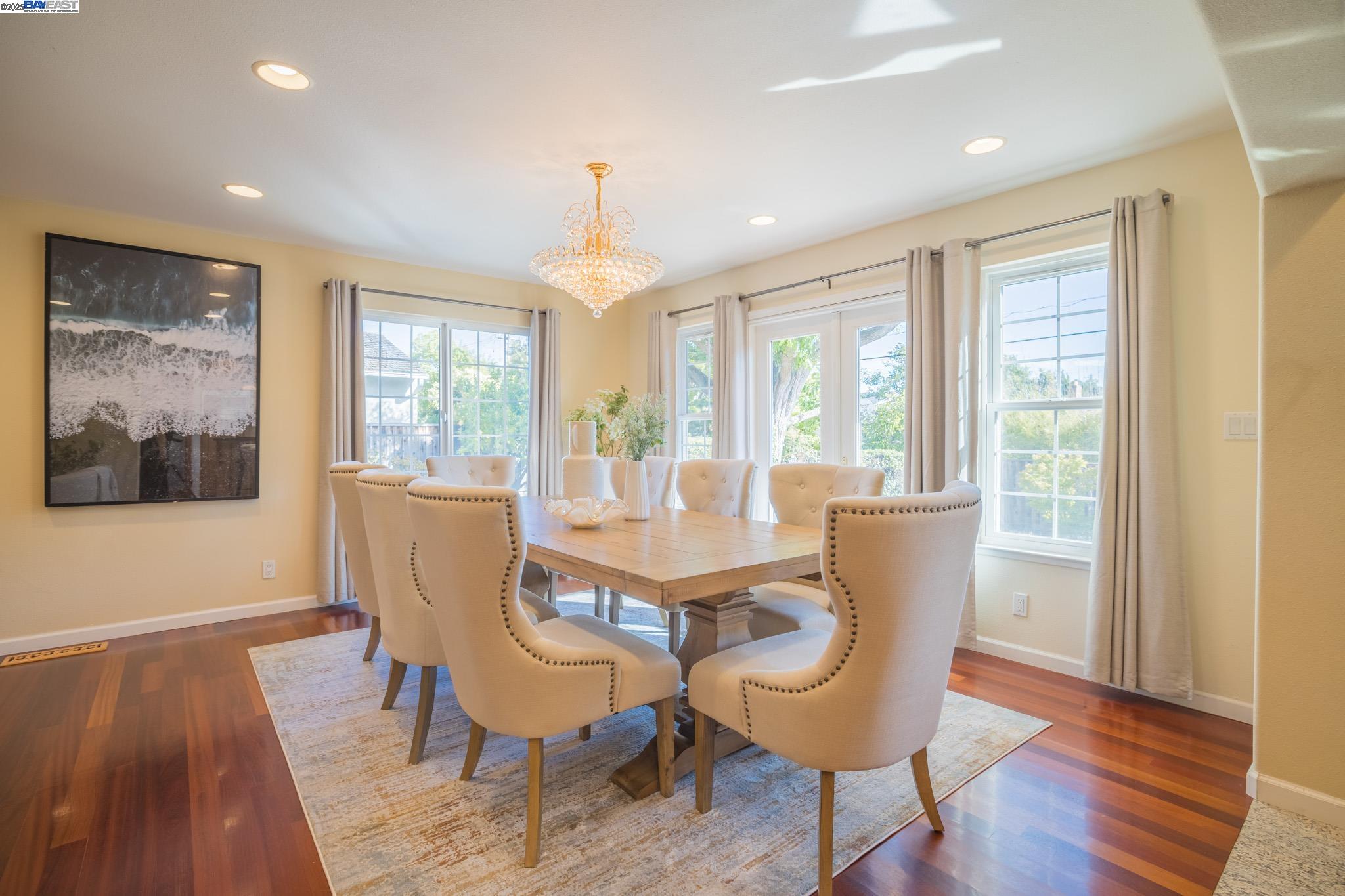 Detail Gallery Image 17 of 60 For 42001 via San Gabriel, Fremont,  CA 94539 - 5 Beds | 3 Baths