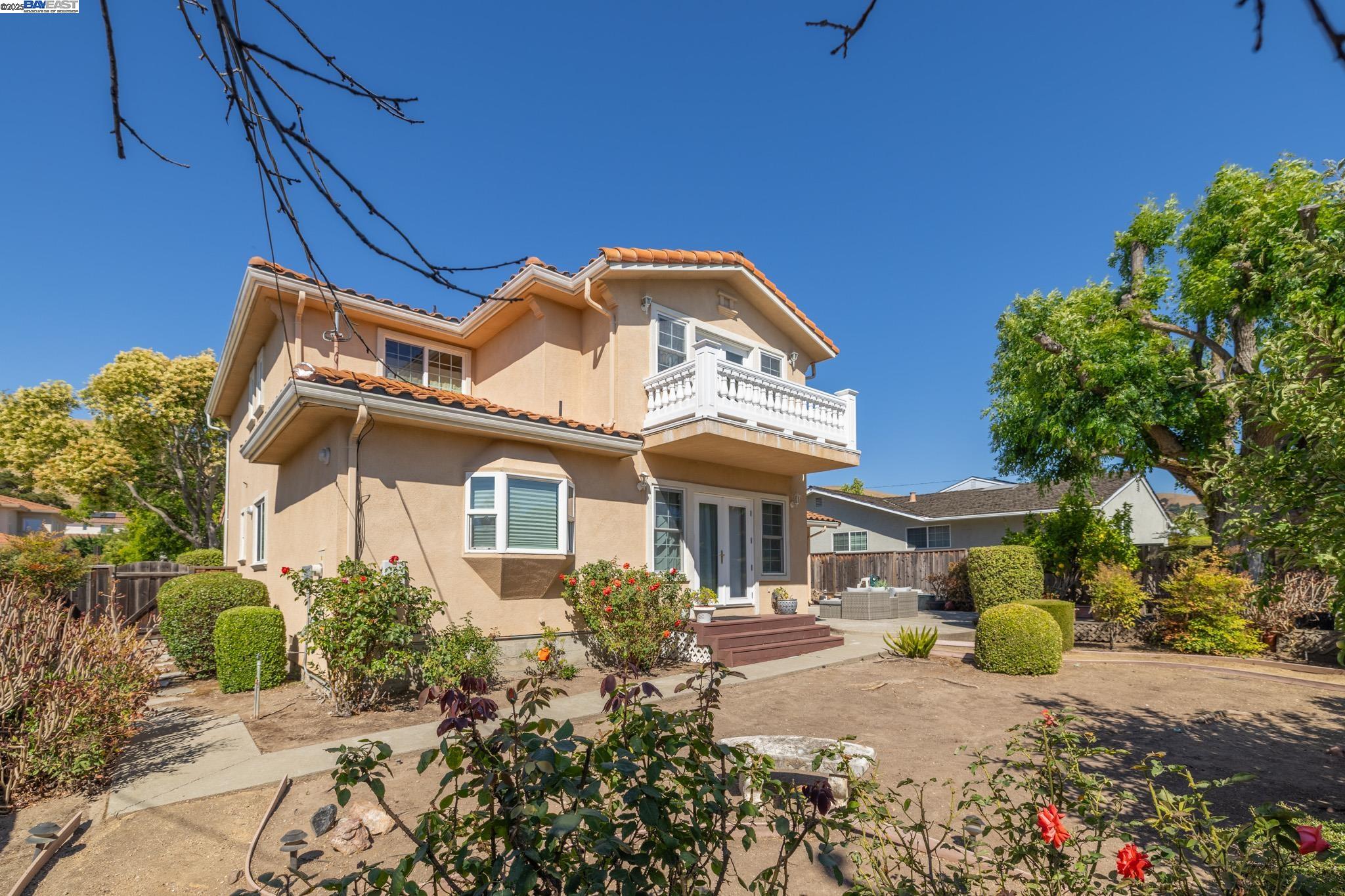 Detail Gallery Image 7 of 60 For 42001 via San Gabriel, Fremont,  CA 94539 - 5 Beds | 3 Baths