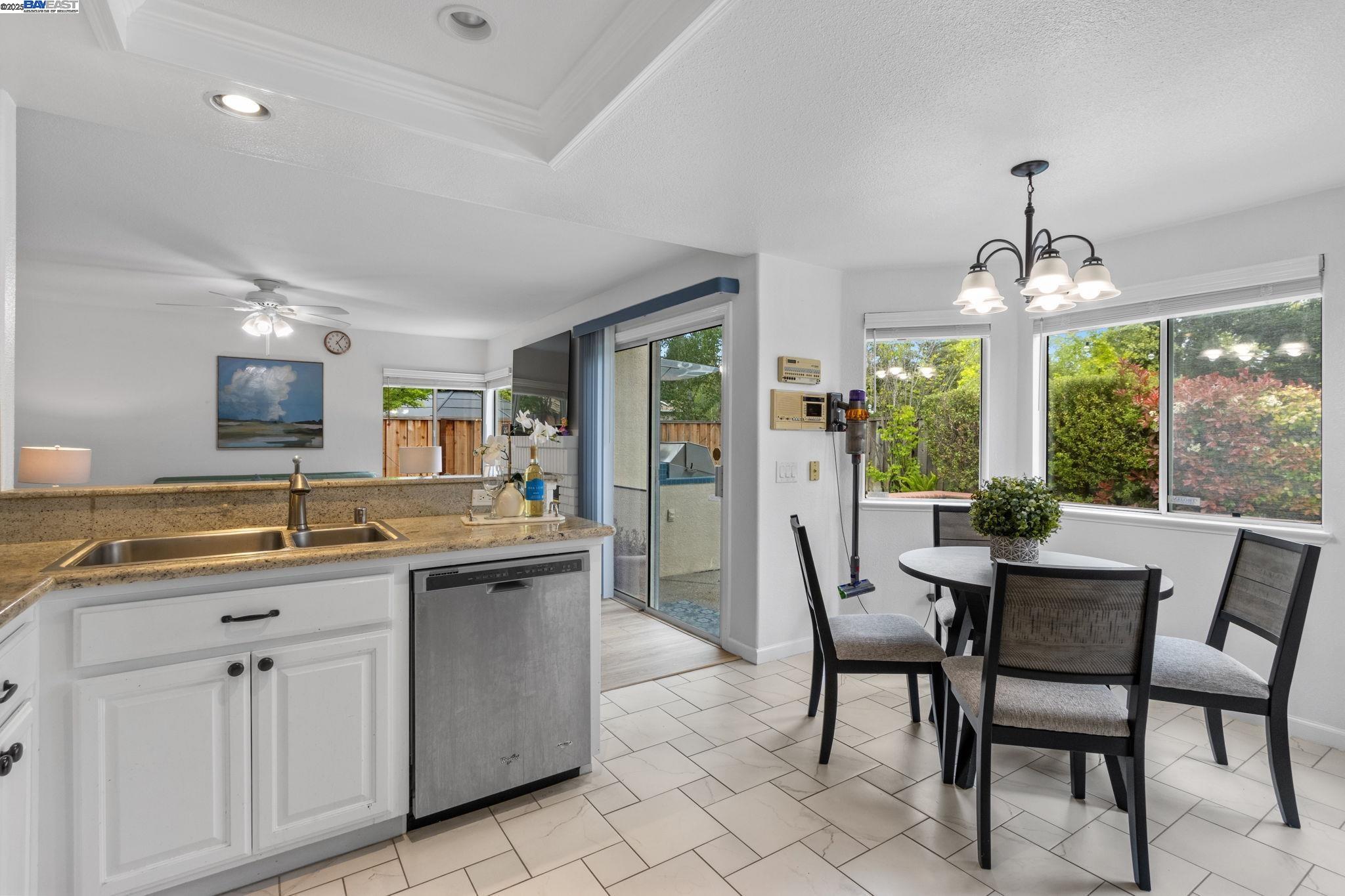 Detail Gallery Image 17 of 50 For 66 Edgegate Ct, Danville,  CA 94506 - 4 Beds | 3 Baths