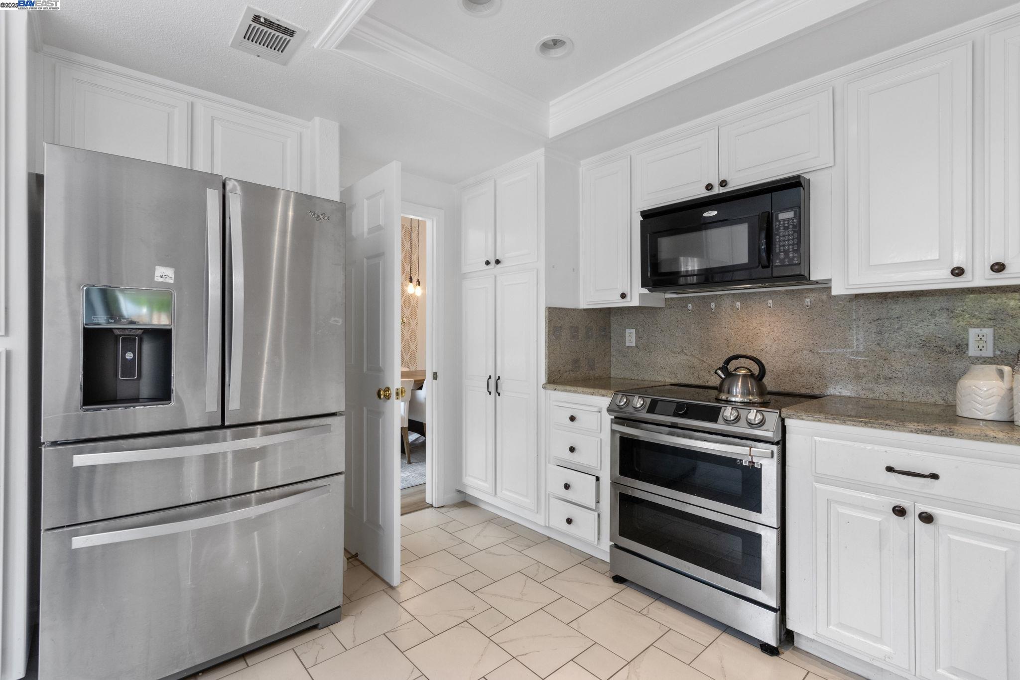 Detail Gallery Image 20 of 50 For 66 Edgegate Ct, Danville,  CA 94506 - 4 Beds | 3 Baths