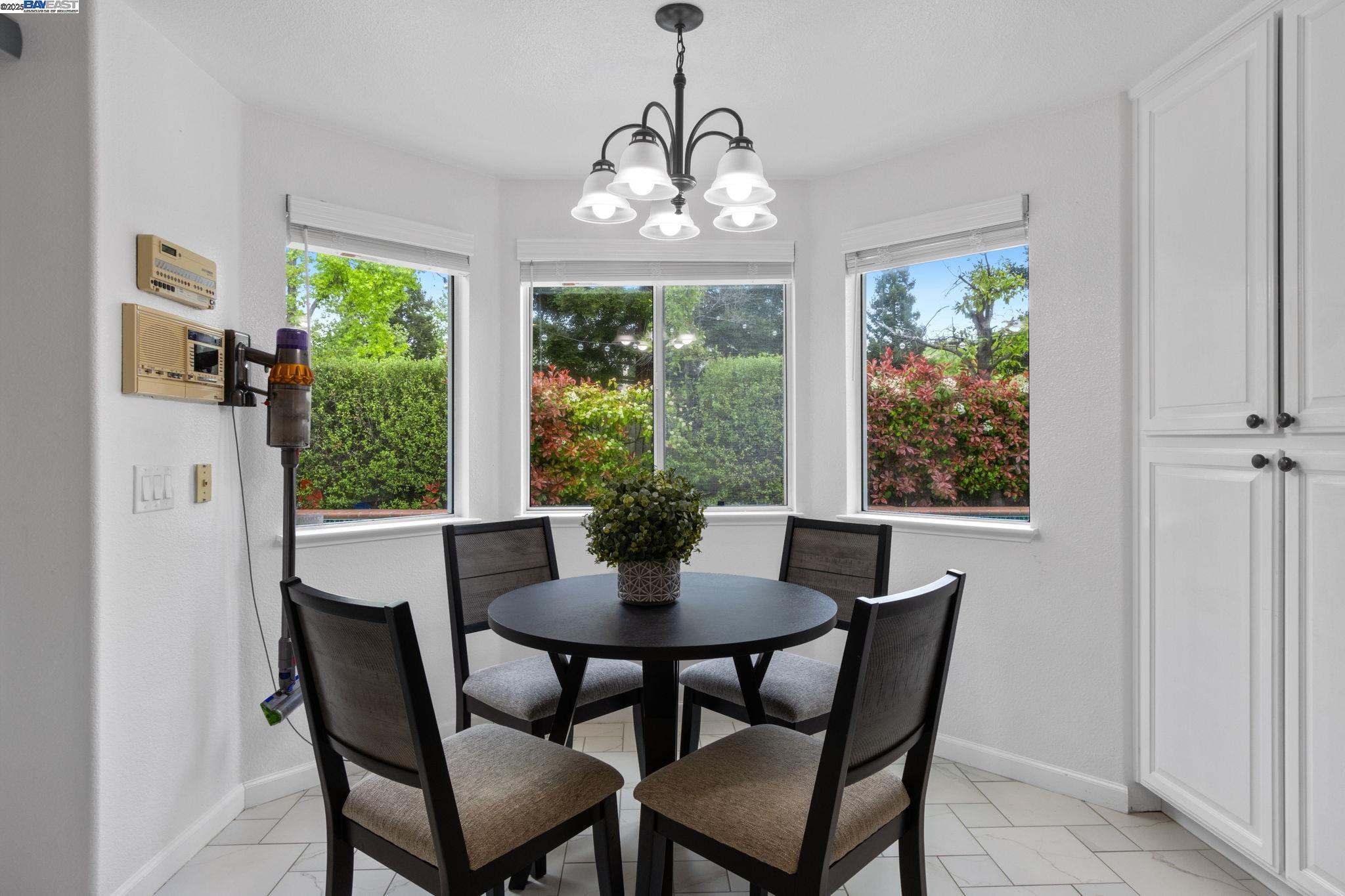 Detail Gallery Image 23 of 50 For 66 Edgegate Ct, Danville,  CA 94506 - 4 Beds | 3 Baths