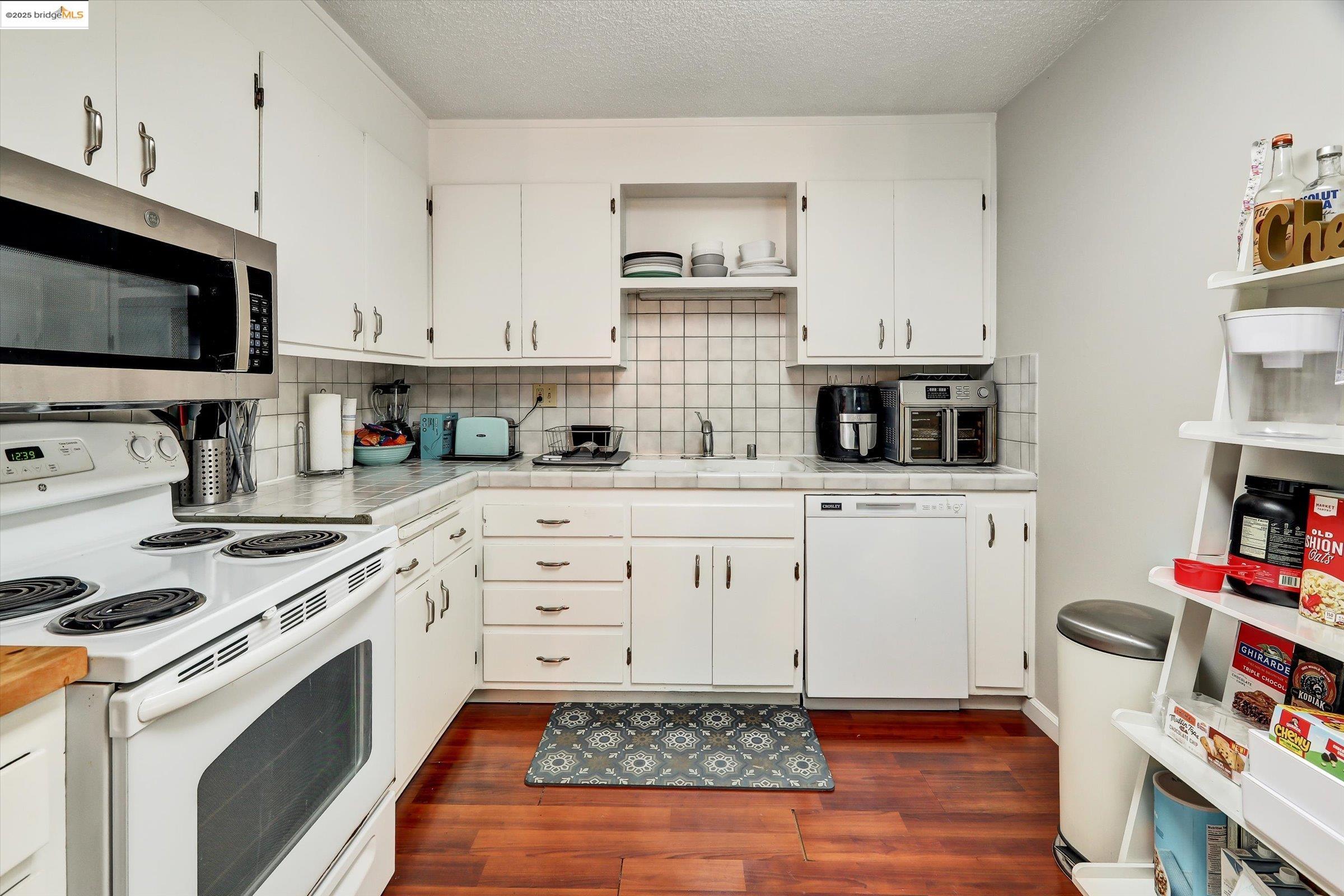 Photo #12: 41106063 Listing: Photo #12