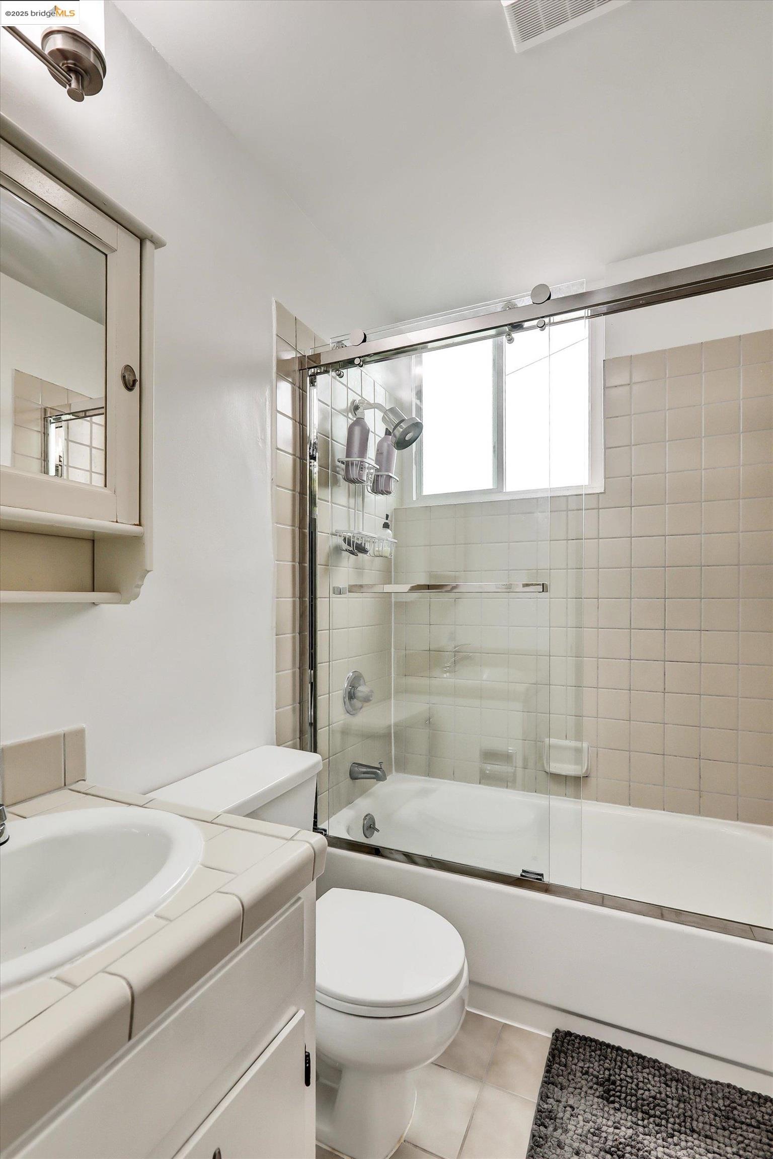 Photo #16: 41106063 Listing: Photo #16