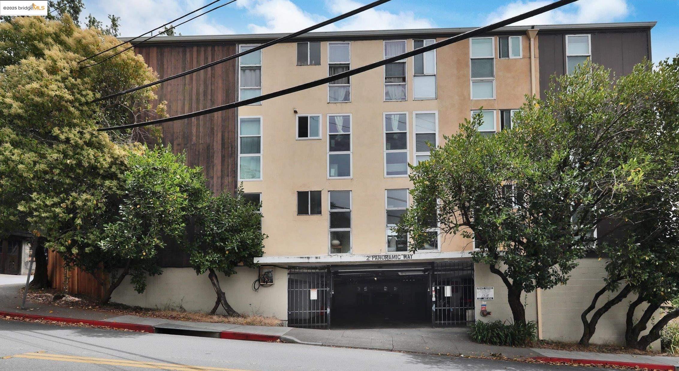 Detail Gallery Image 26 of 31 For 2 Panoramic Way #201,  Berkeley,  CA 94704 - 3 Beds | 2 Baths