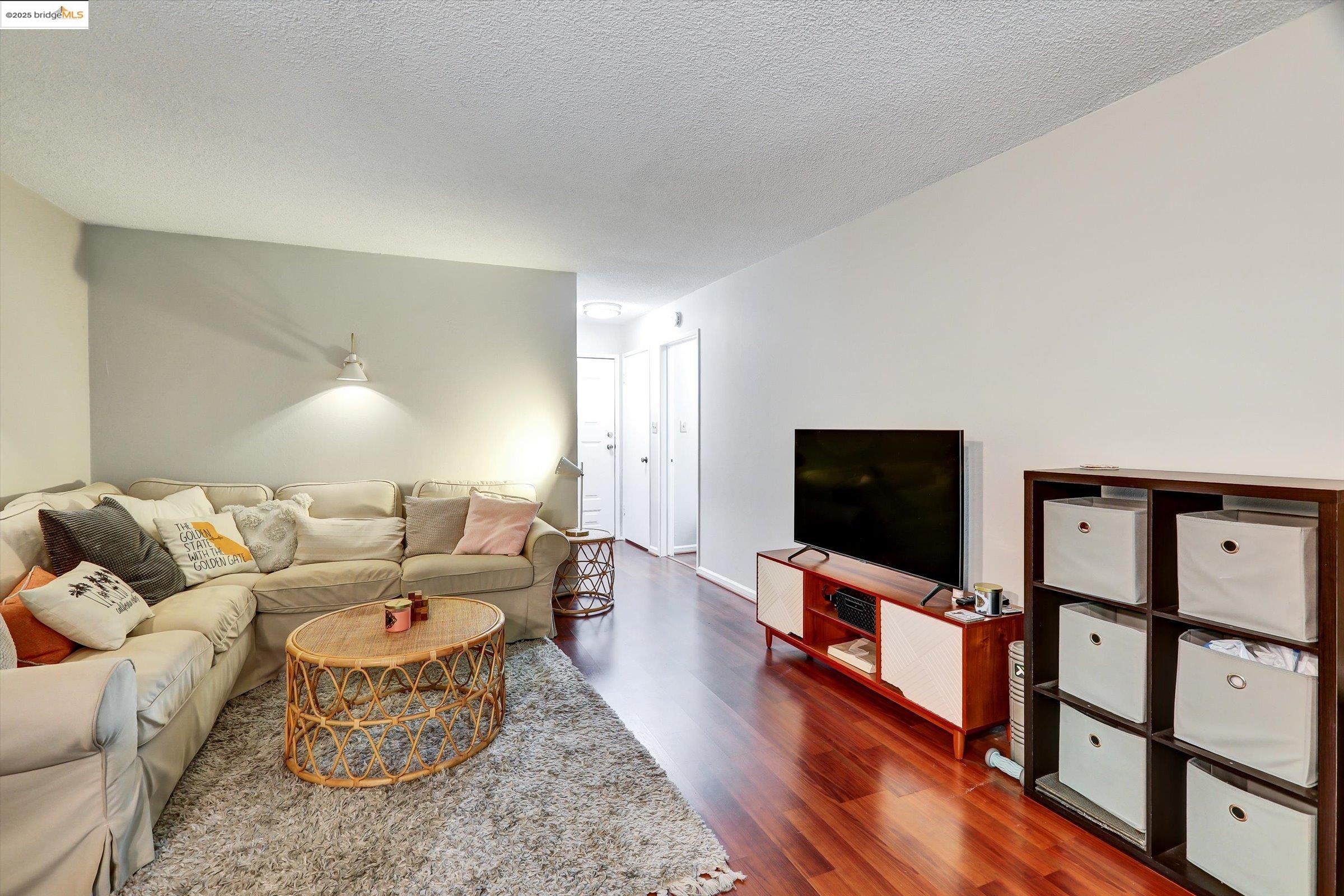 Photo #5: 41106063 Listing 