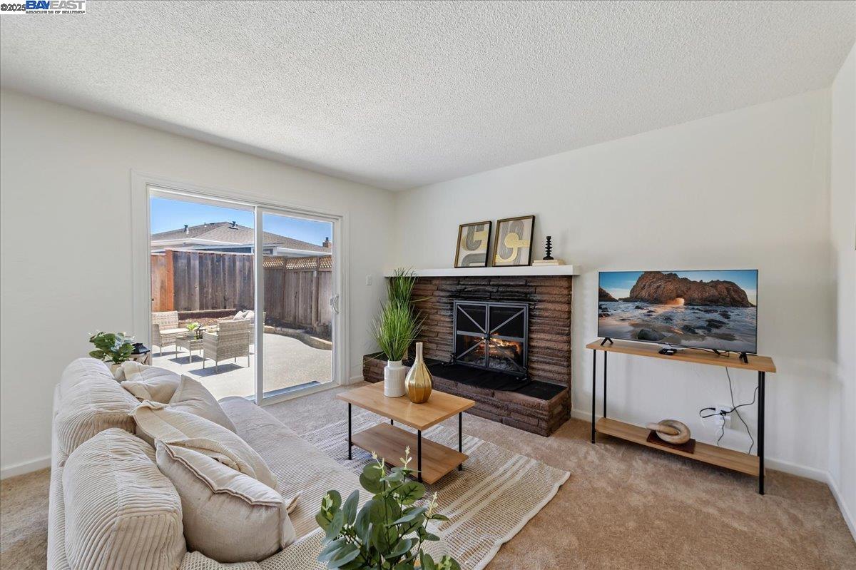 35210 Santiago St, Fremont, California 94536, 4 Bedrooms Bedrooms, 8 Rooms Rooms,2 BathroomsBathrooms,Residential,For Sale,35210 Santiago St,41106064