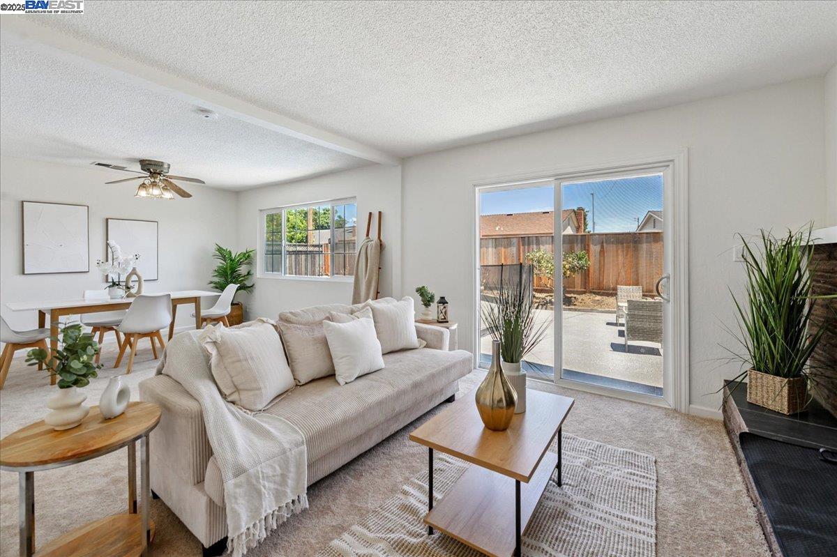 35210 Santiago St, Fremont, California 94536, 4 Bedrooms Bedrooms, 8 Rooms Rooms,2 BathroomsBathrooms,Residential,For Sale,35210 Santiago St,41106064