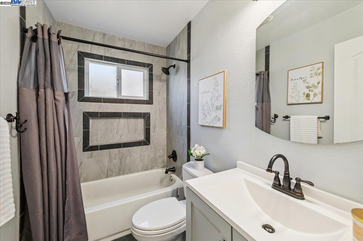 35210 Santiago St, Fremont, California 94536, 4 Bedrooms Bedrooms, 8 Rooms Rooms,2 BathroomsBathrooms,Residential,For Sale,35210 Santiago St,41106064