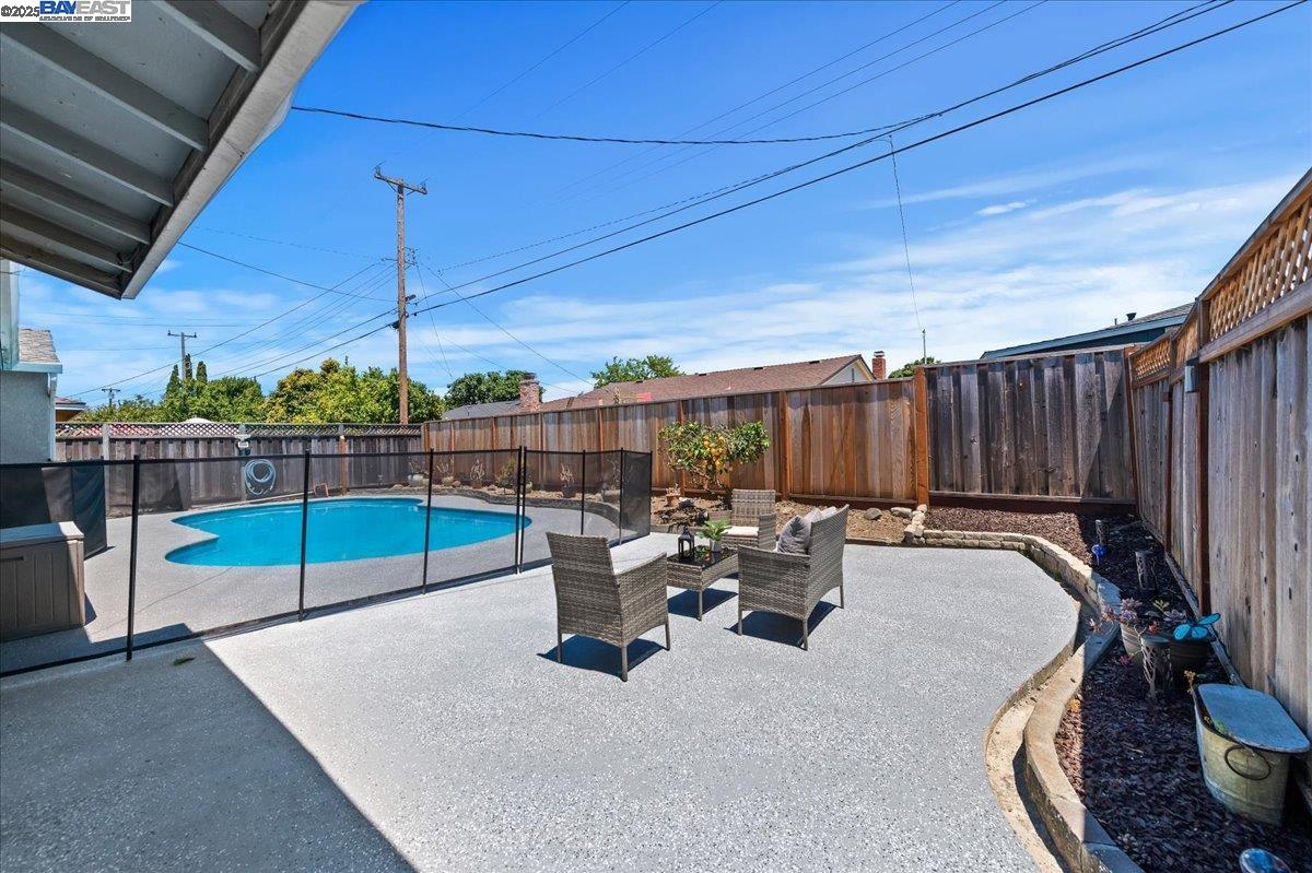 35210 Santiago St, Fremont, California 94536, 4 Bedrooms Bedrooms, 8 Rooms Rooms,2 BathroomsBathrooms,Residential,For Sale,35210 Santiago St,41106064