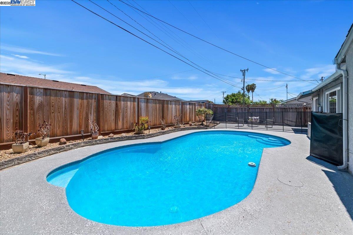 35210 Santiago St, Fremont, California 94536, 4 Bedrooms Bedrooms, 8 Rooms Rooms,2 BathroomsBathrooms,Residential,For Sale,35210 Santiago St,41106064