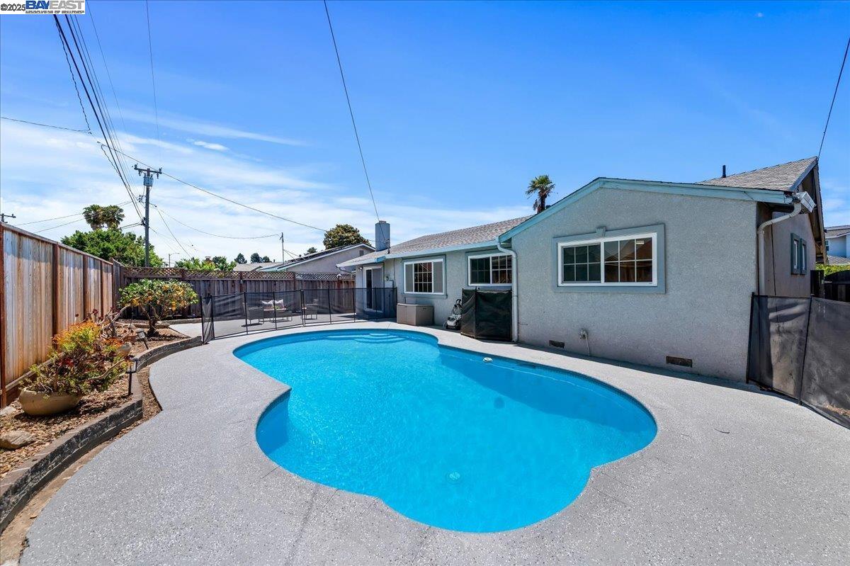 35210 Santiago St, Fremont, California 94536, 4 Bedrooms Bedrooms, 8 Rooms Rooms,2 BathroomsBathrooms,Residential,For Sale,35210 Santiago St,41106064