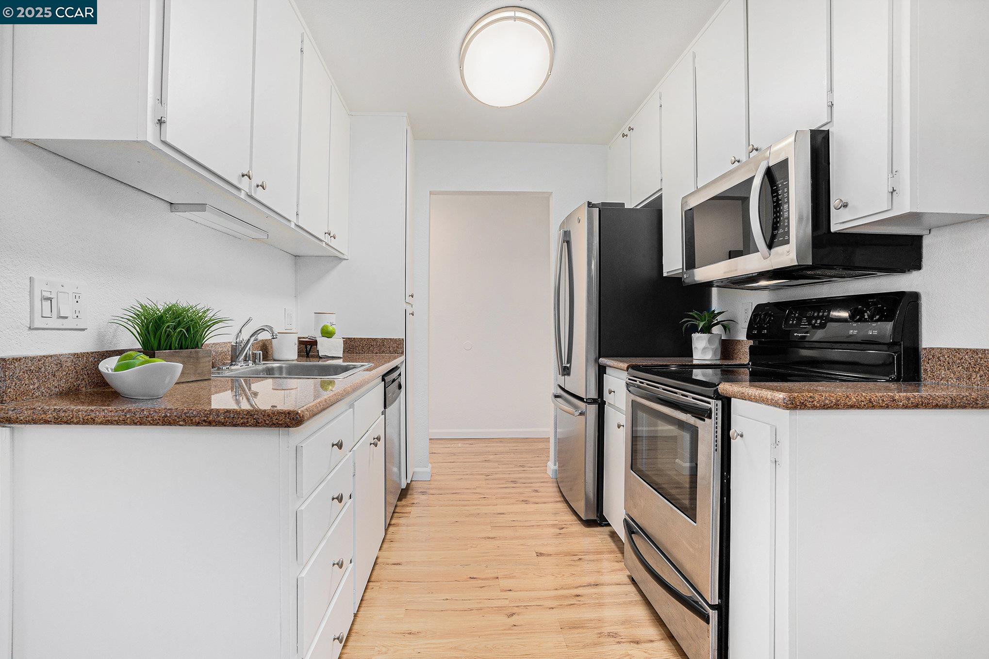 Photo #6: 41106065 Listing 