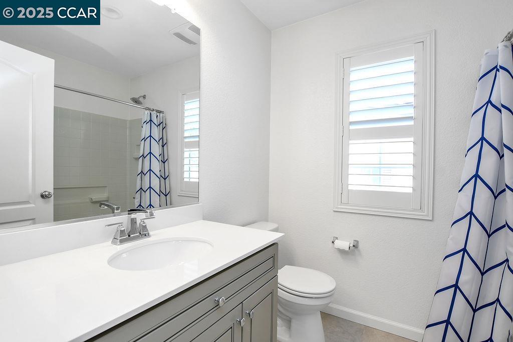 Detail Gallery Image 21 of 38 For 476 Colina Way, El Sobrante,  CA 94803 - 3 Beds | 2/1 Baths