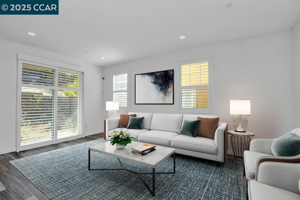 Detail Gallery Image 8 of 38 For 476 Colina Way, El Sobrante,  CA 94803 - 3 Beds | 2/1 Baths
