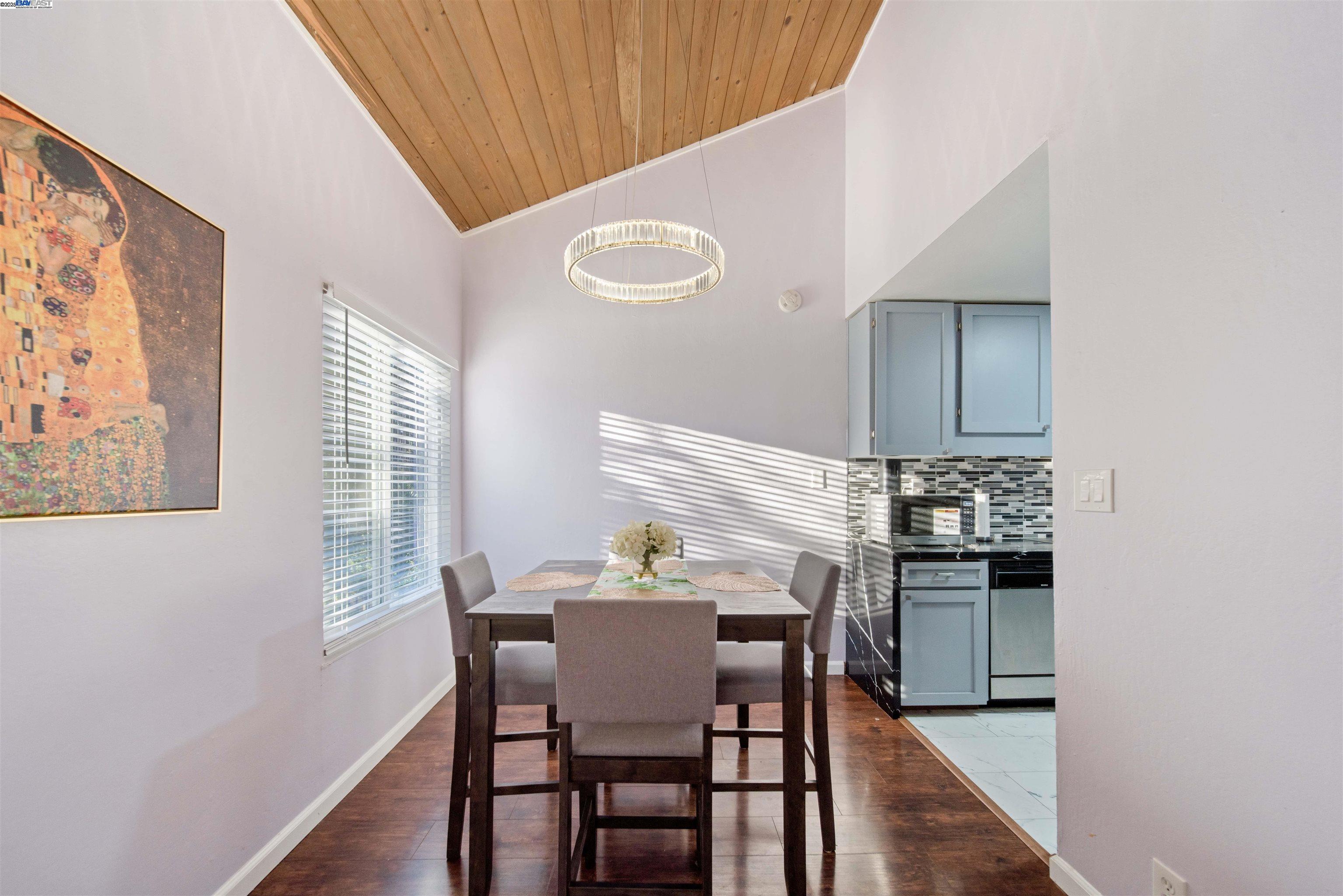 Photo #7: 41106071 Listing: Photo #7