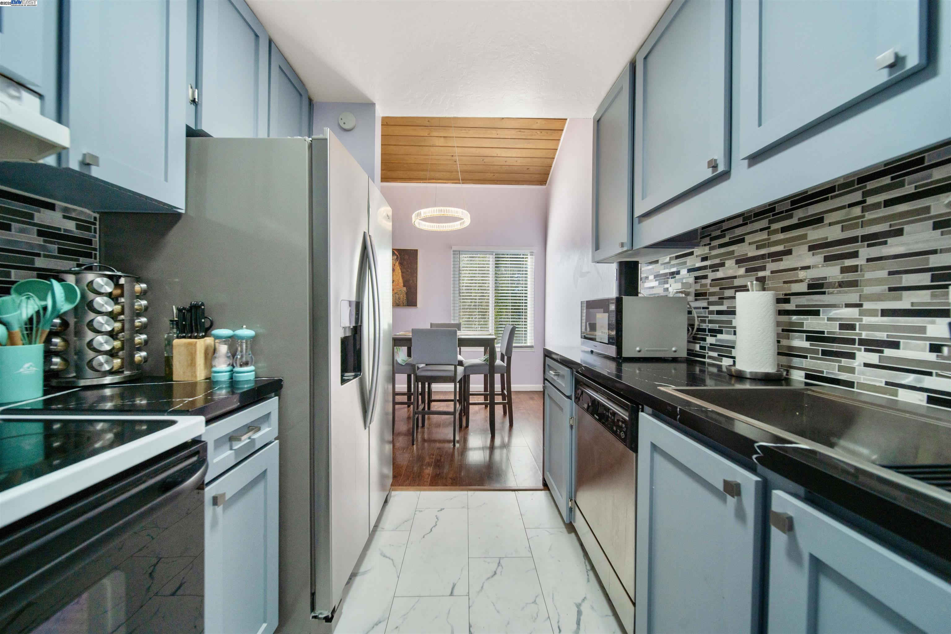 Photo #8: 41106071 Listing: Photo #8