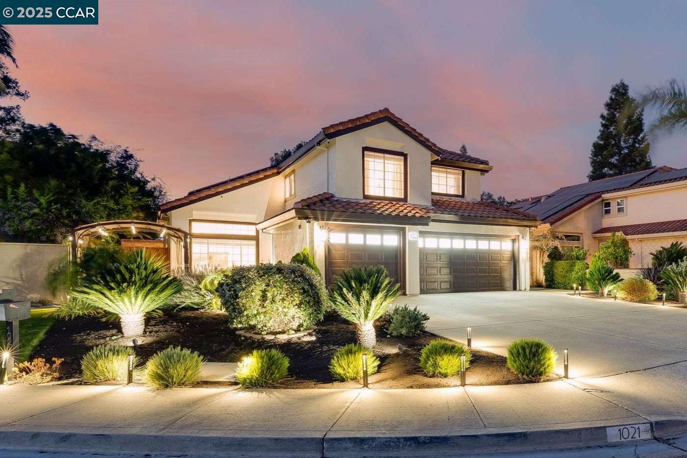 Detail Gallery Image 2 of 53 For 1021 Montclair Court, Livermore,  CA 94550 - 4 Beds | 2/1 Baths