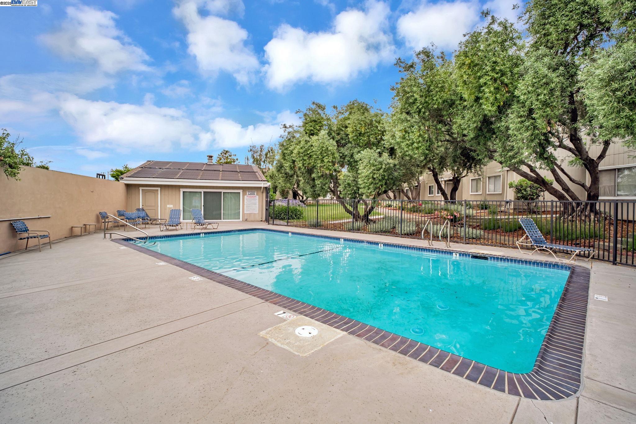 Photo #14: 41106078 Listing: Photo #14