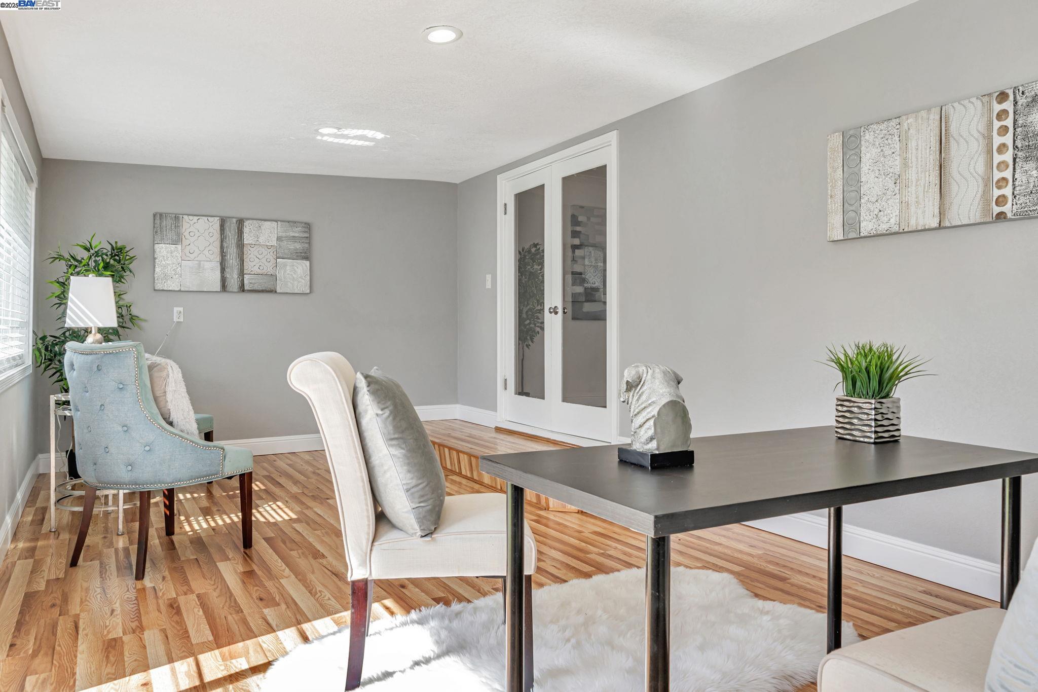Detail Gallery Image 16 of 28 For 820 9th Ave, Redwood City,  CA 94063 - 2 Beds | 1 Baths