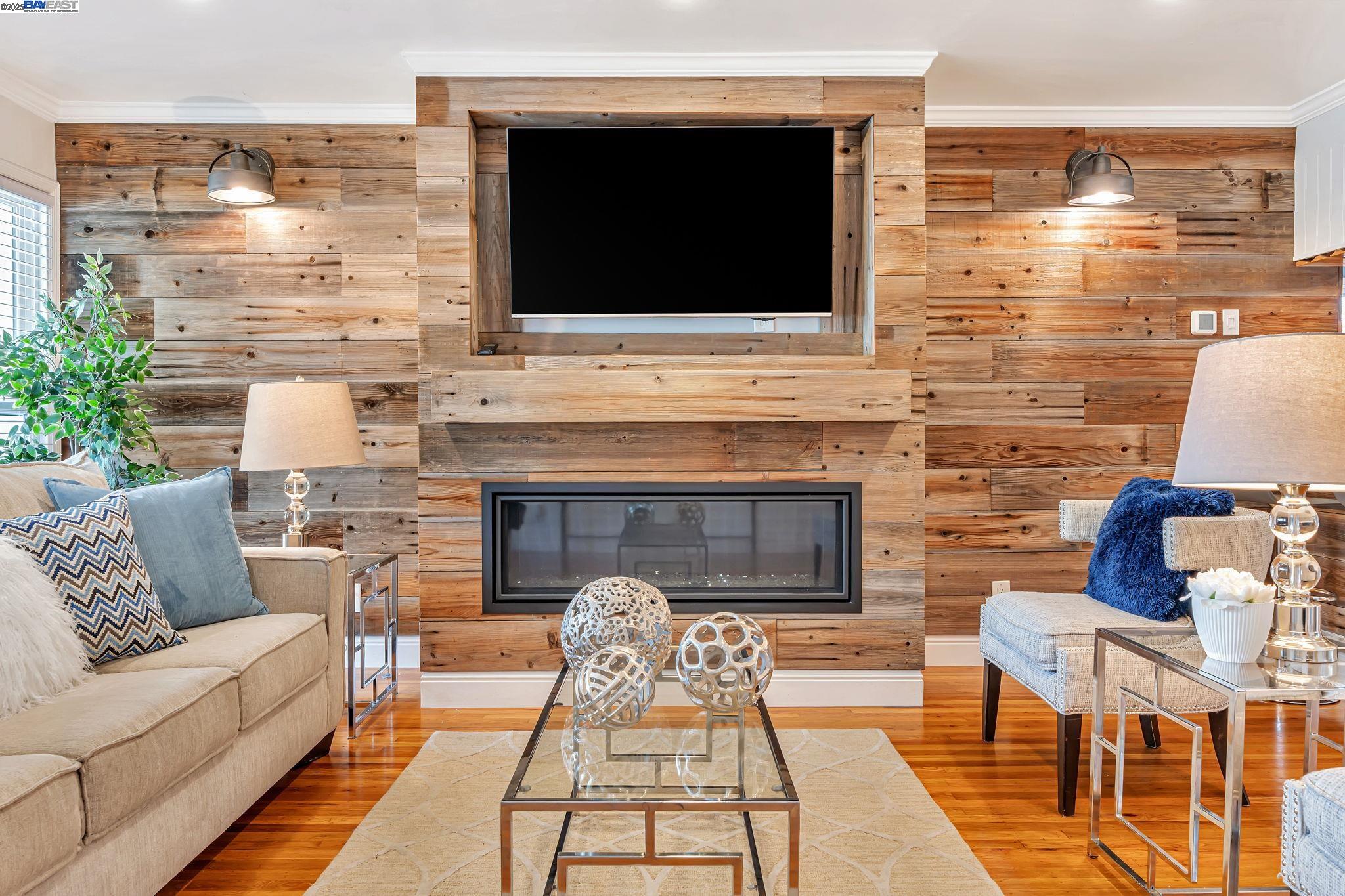 Detail Gallery Image 7 of 28 For 820 9th Ave, Redwood City,  CA 94063 - 2 Beds | 1 Baths