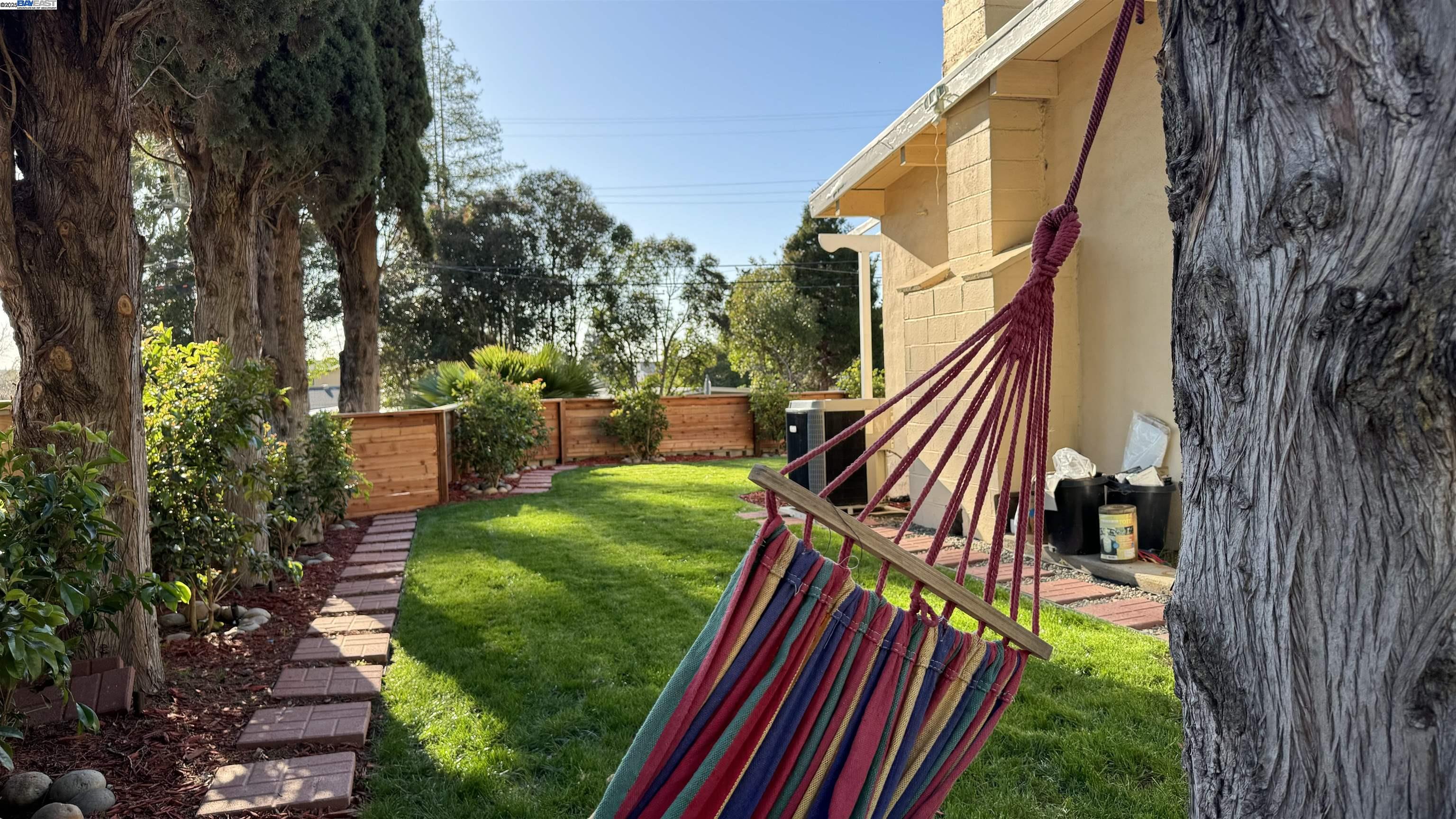 Detail Gallery Image 17 of 41 For 38526 Canyon Heights Drive, Fremont,  CA 94536 - 3 Beds | 2 Baths