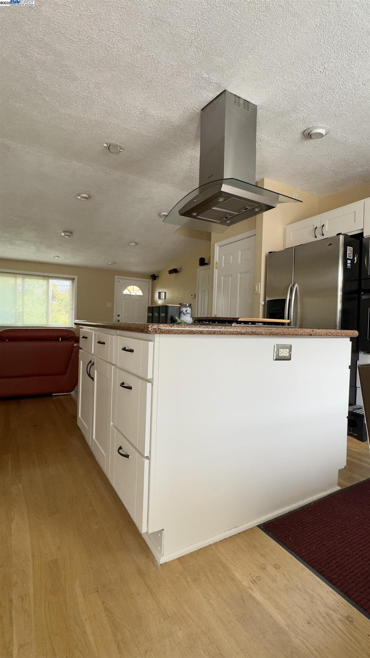 Detail Gallery Image 4 of 41 For 38526 Canyon Heights Drive, Fremont,  CA 94536 - 3 Beds | 2 Baths