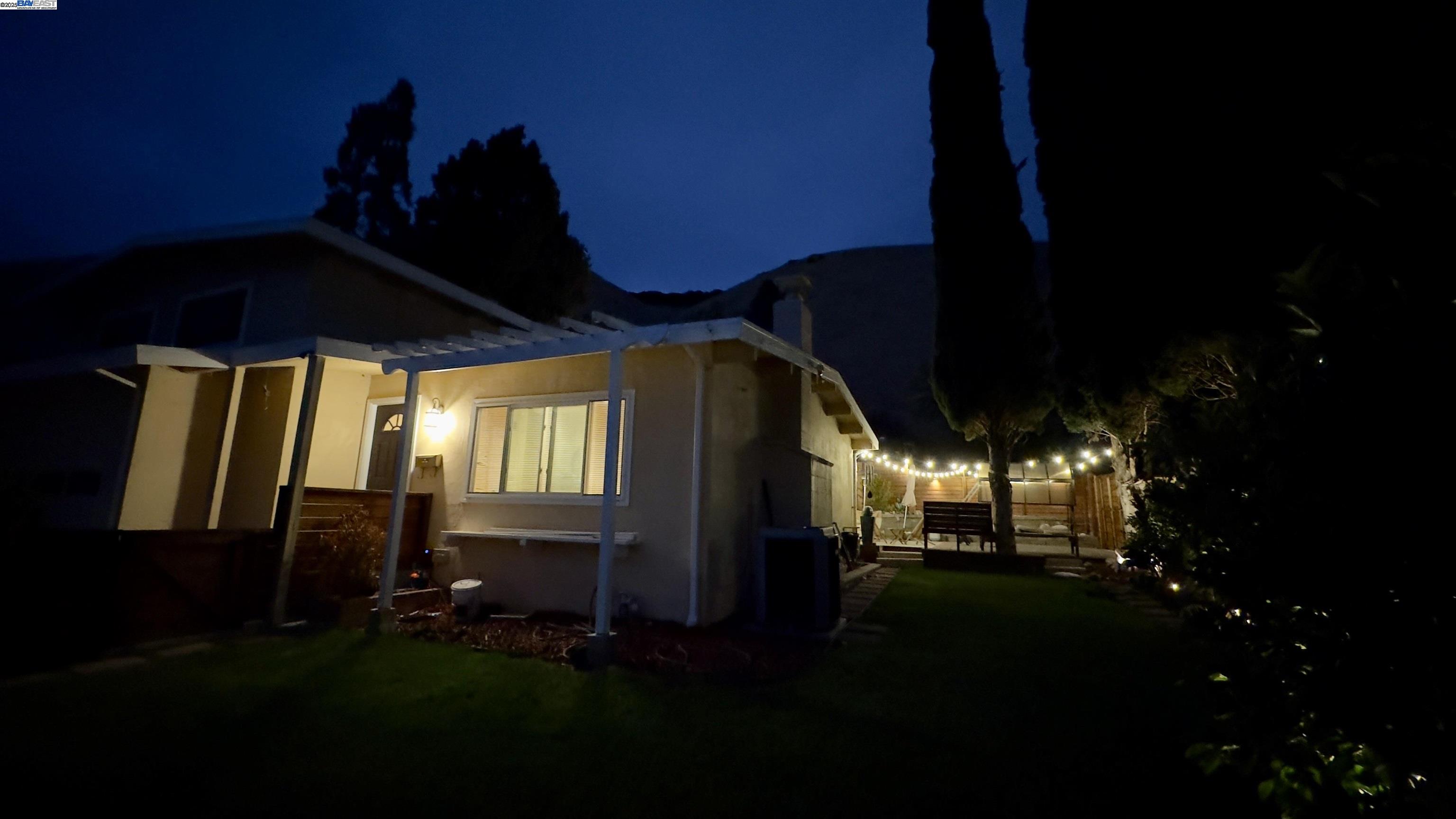 Detail Gallery Image 35 of 41 For 38526 Canyon Heights Drive, Fremont,  CA 94536 - 3 Beds | 2 Baths