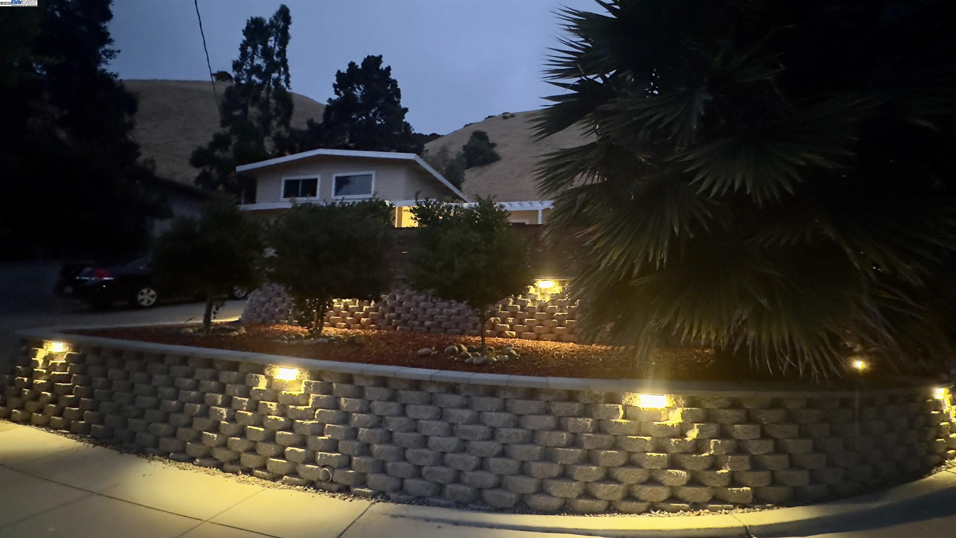 Detail Gallery Image 40 of 41 For 38526 Canyon Heights Drive, Fremont,  CA 94536 - 3 Beds | 2 Baths