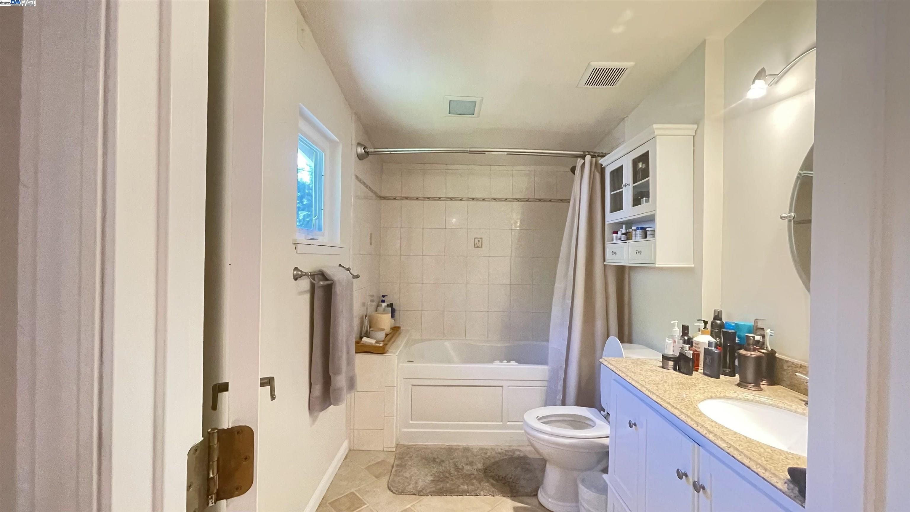 Detail Gallery Image 8 of 41 For 38526 Canyon Heights Drive, Fremont,  CA 94536 - 3 Beds | 2 Baths