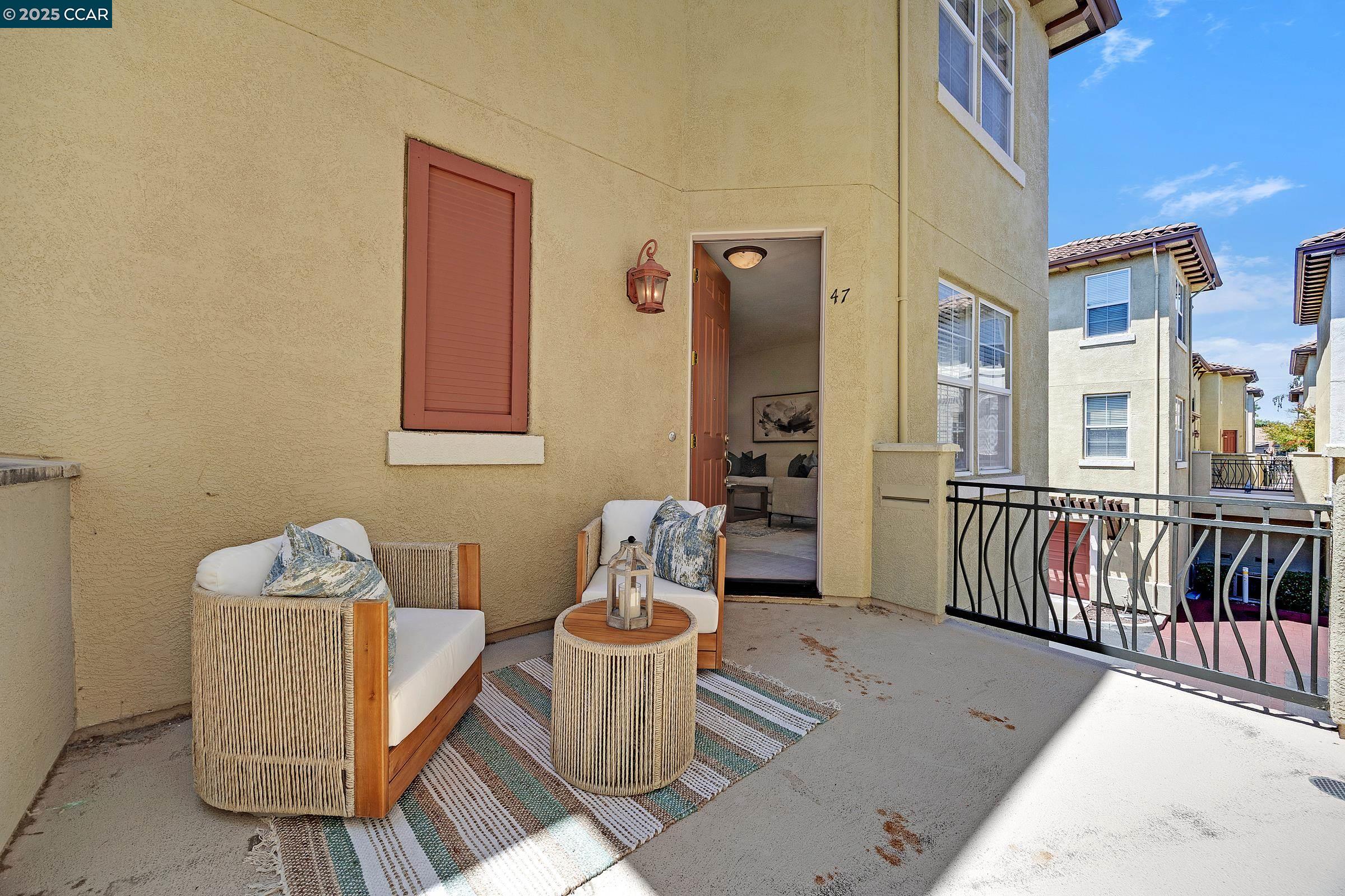 MLS: 41106083 Condo For Sale