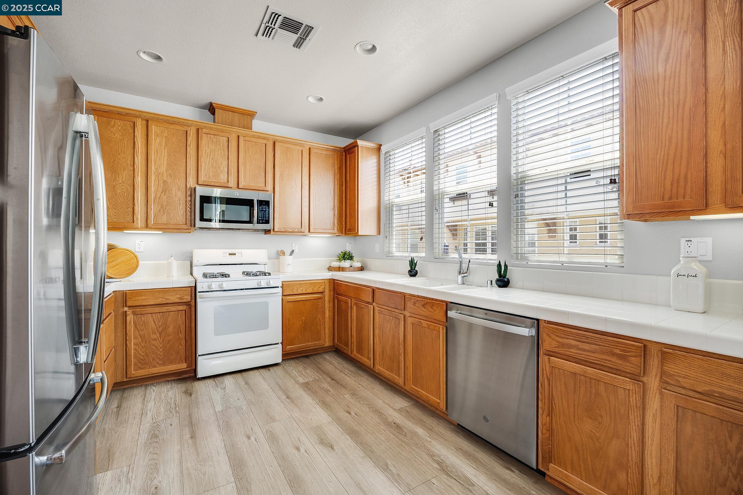 Photo #11: 41106083 Listing: Photo #11