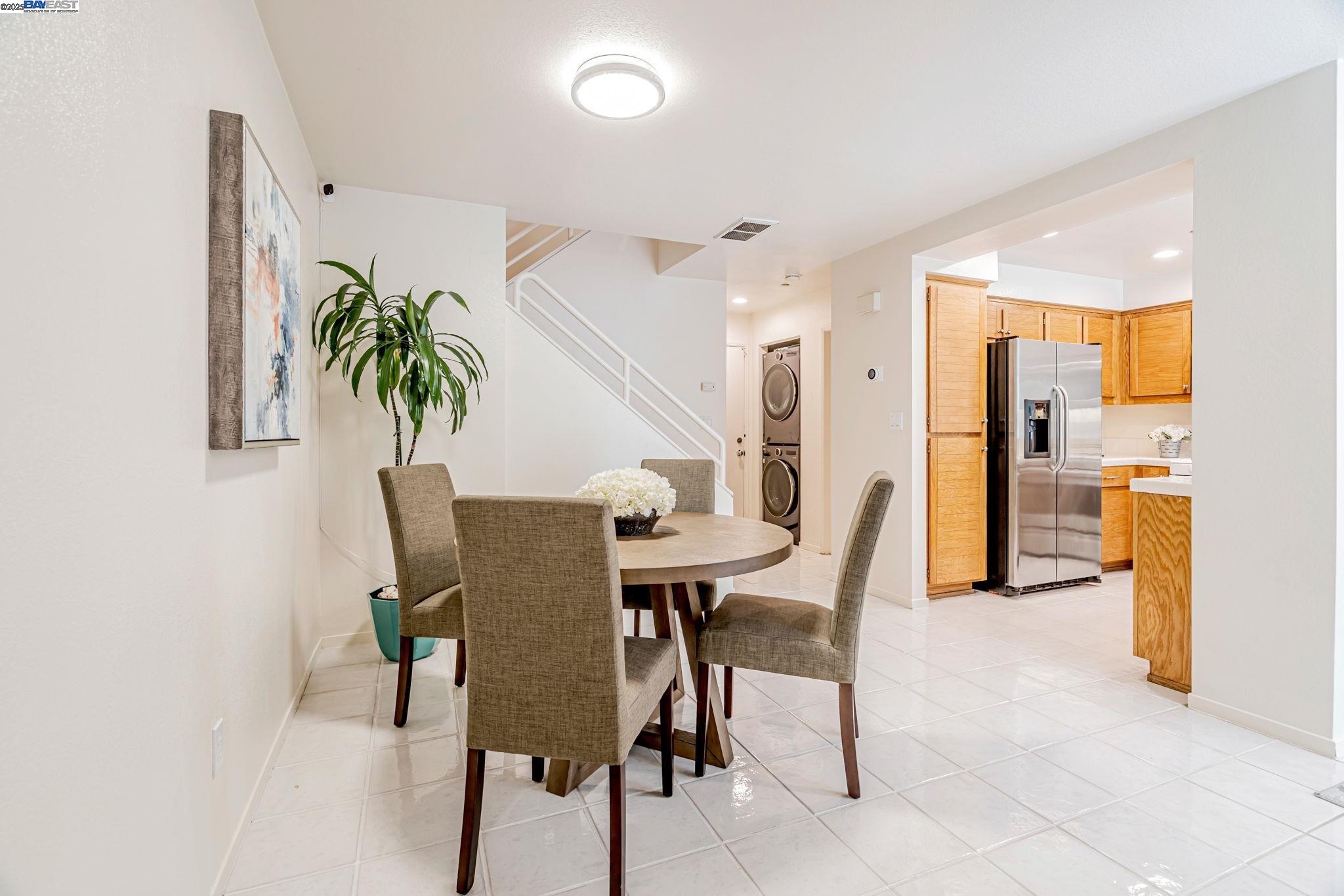 Detail Gallery Image 13 of 44 For 6978 Gregorich Drive #D,  San Jose,  CA 95138 - 2 Beds | 2/1 Baths