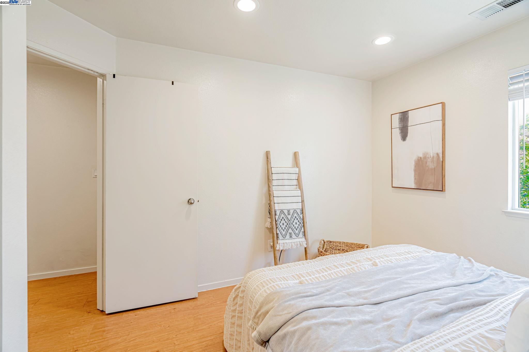 Detail Gallery Image 16 of 44 For 6978 Gregorich Drive #D,  San Jose,  CA 95138 - 2 Beds | 2/1 Baths
