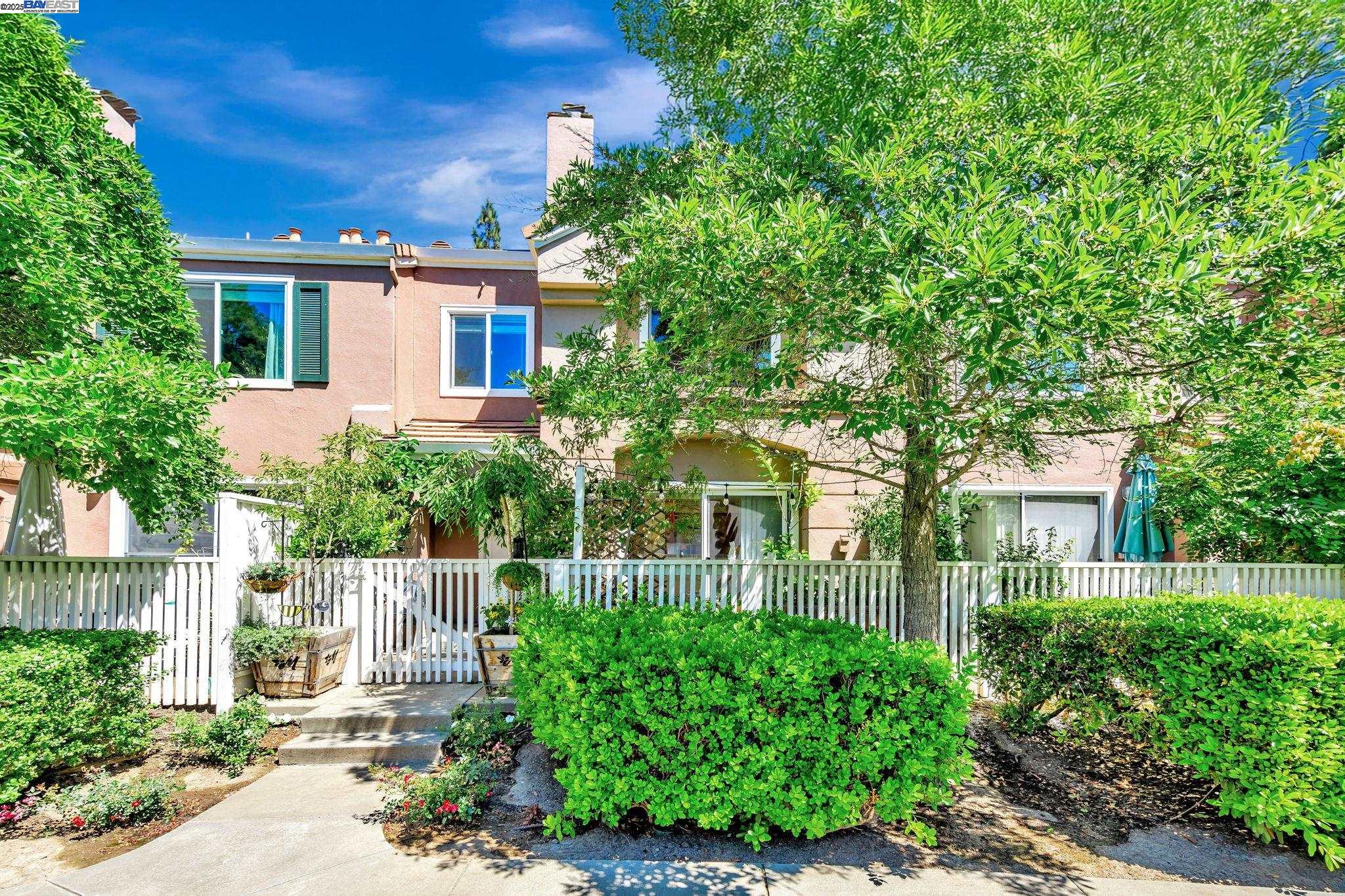 Detail Gallery Image 42 of 44 For 6978 Gregorich Drive #D,  San Jose,  CA 95138 - 2 Beds | 2/1 Baths