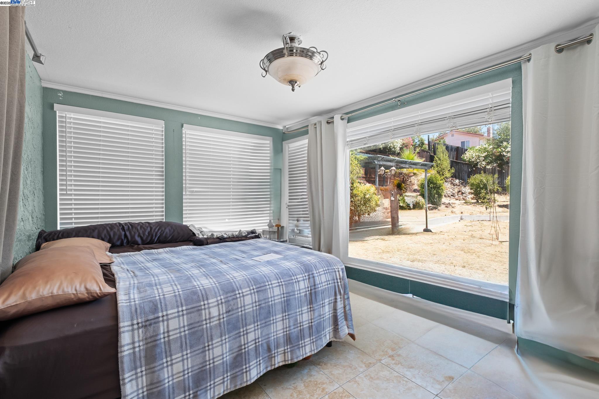Detail Gallery Image 21 of 50 For 4996 Eberly Dr, San Jose,  CA 95111 - 5 Beds | 3/1 Baths