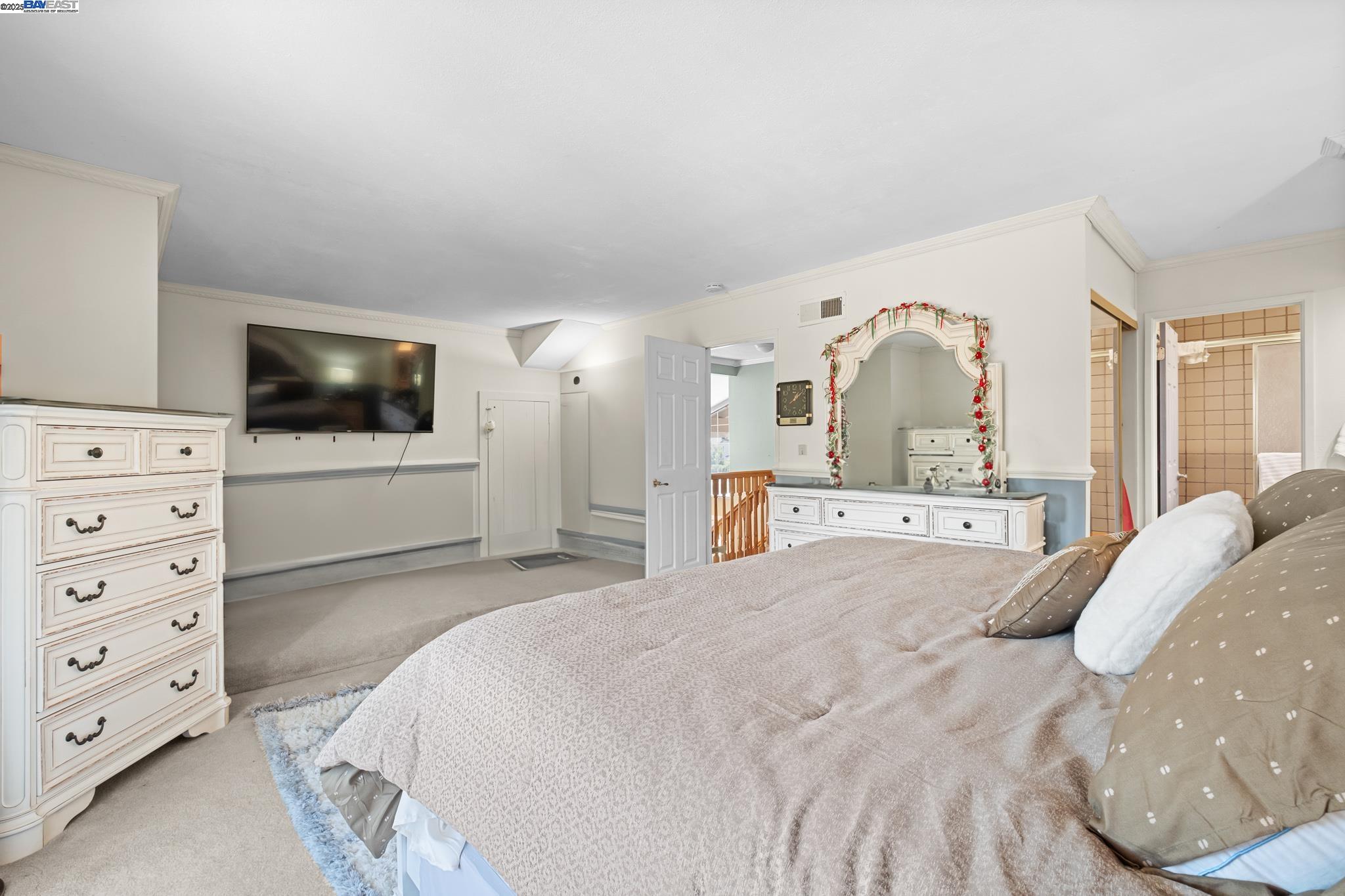 Detail Gallery Image 26 of 50 For 4996 Eberly Dr, San Jose,  CA 95111 - 5 Beds | 3/1 Baths