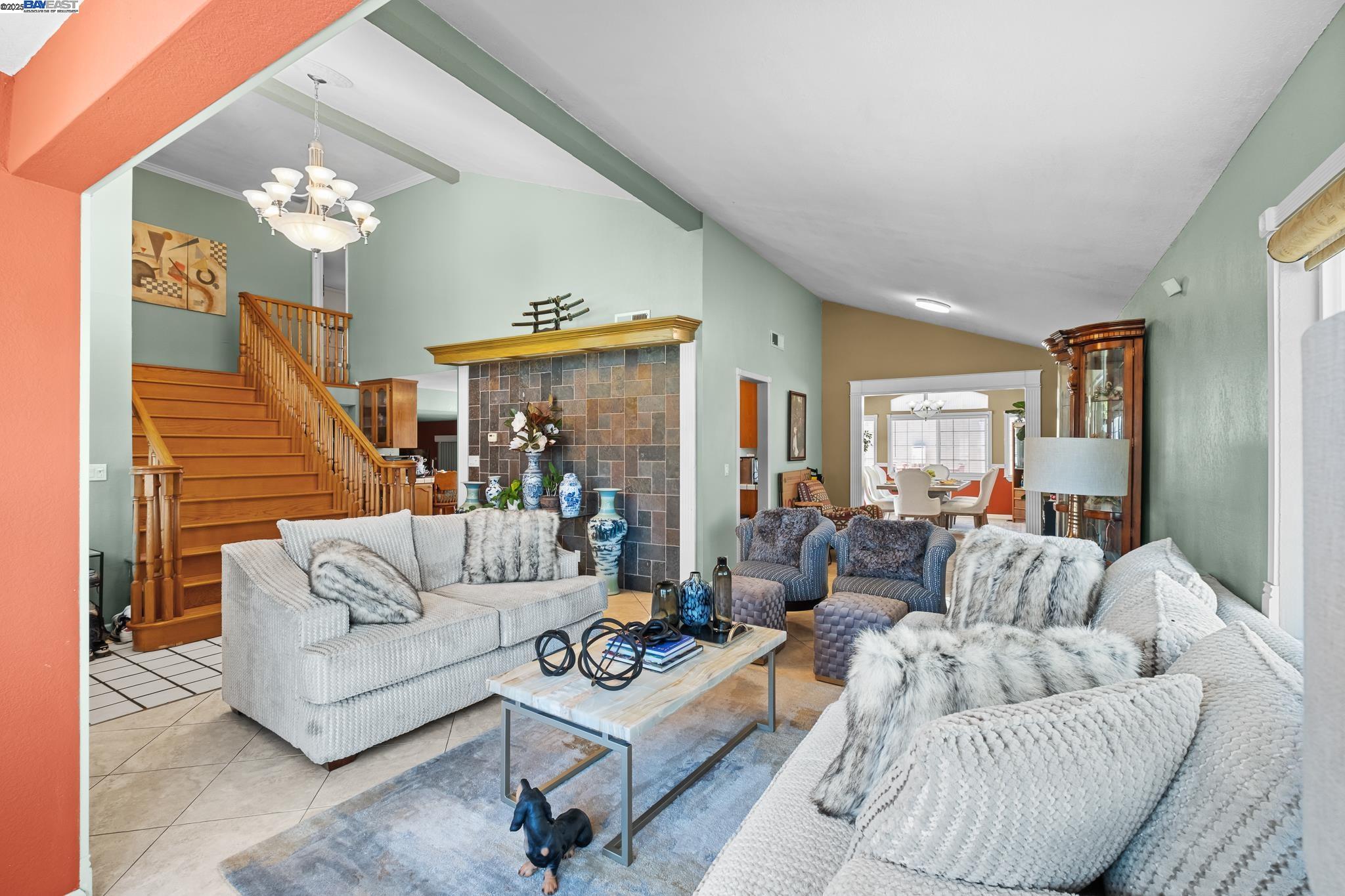 Detail Gallery Image 8 of 50 For 4996 Eberly Dr, San Jose,  CA 95111 - 5 Beds | 3/1 Baths