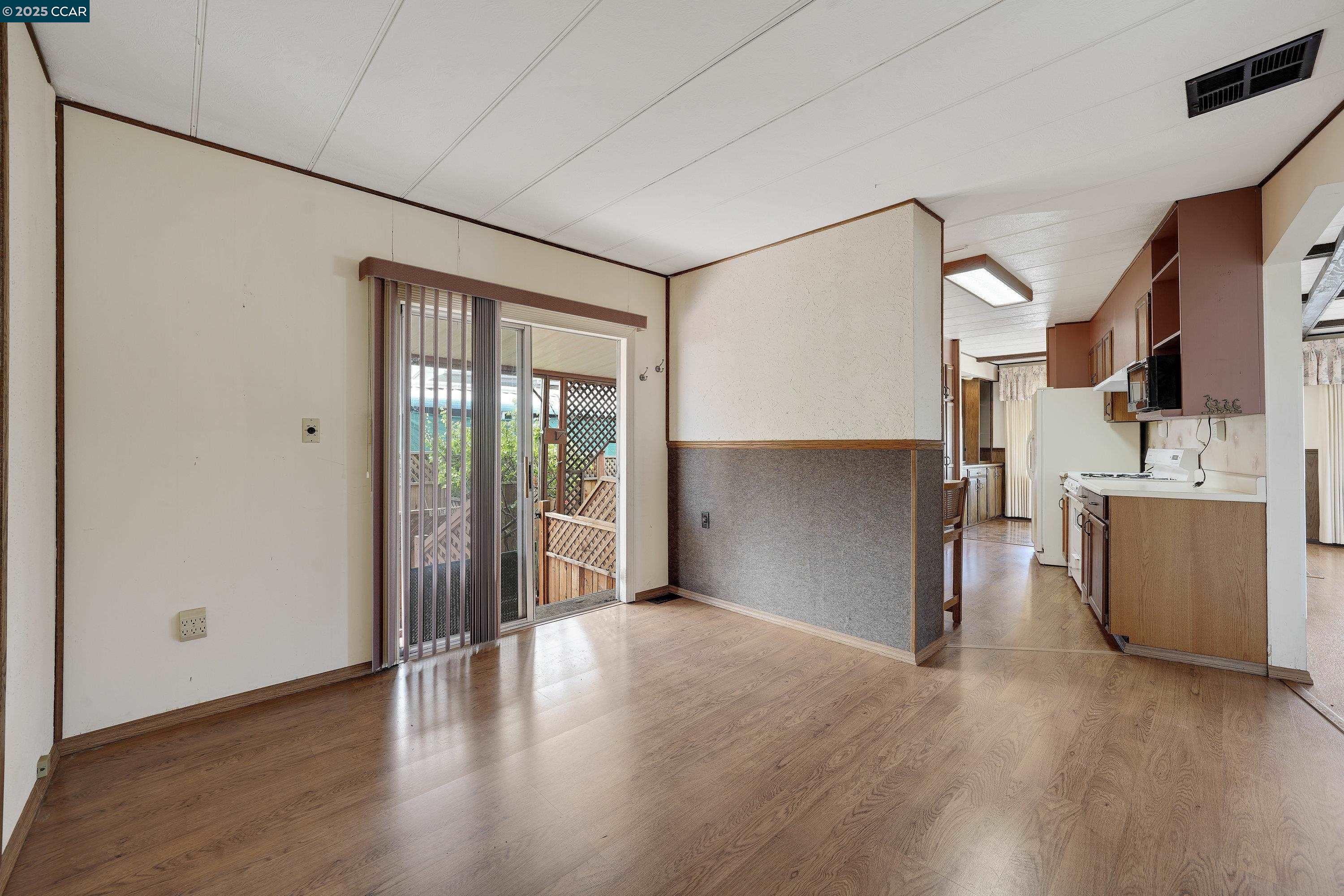 Detail Gallery Image 12 of 22 For 244 American Canyon Rd Spc 25 #25,  American Canyon,  CA 94503 - 2 Beds | 2 Baths
