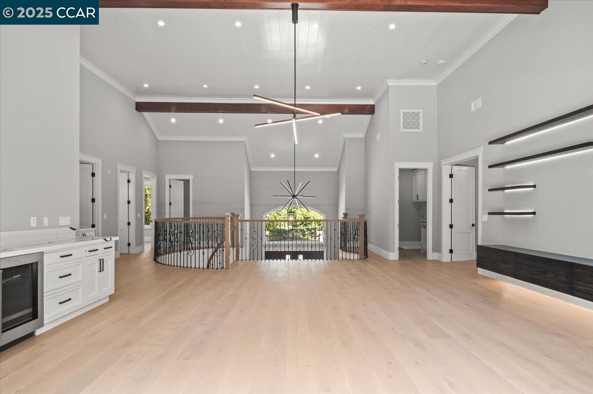 Detail Gallery Image 20 of 53 For 74 Middlefield Rd, Atherton,  CA 94027 - 9 Beds | 9/1 Baths