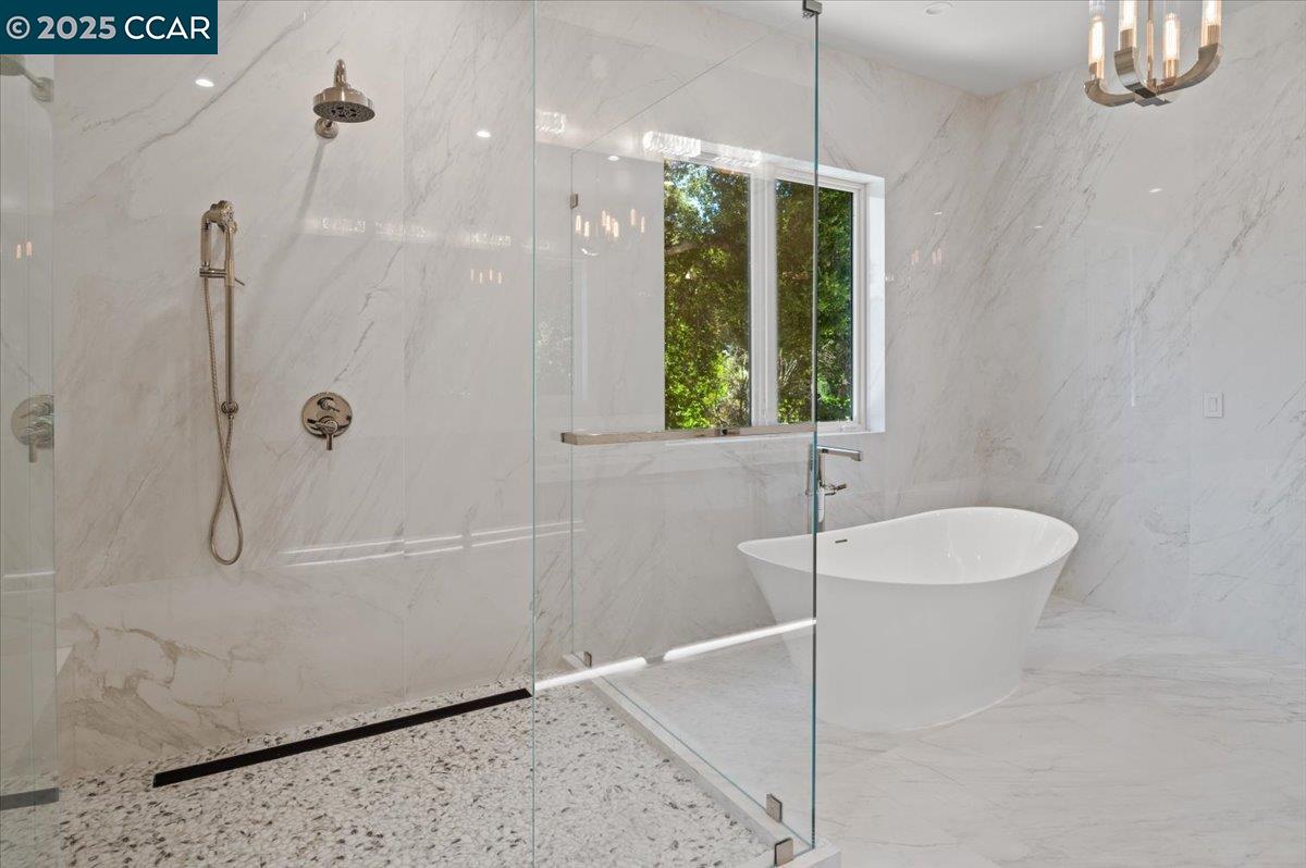 Detail Gallery Image 25 of 51 For 74 Middlefield Rd, Atherton,  CA 94027 - 9 Beds | 9/1 Baths