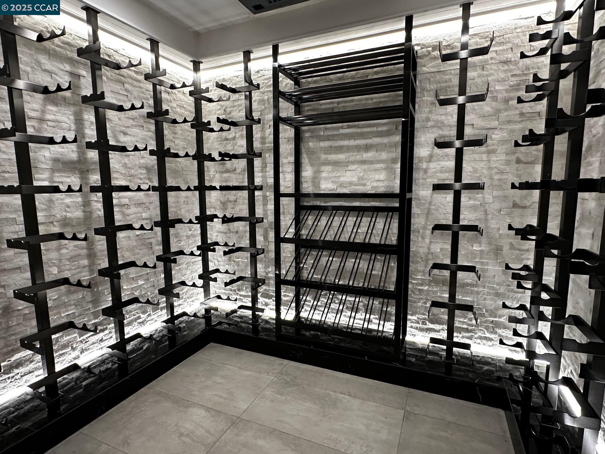 Detail Gallery Image 32 of 51 For 74 Middlefield Rd, Atherton,  CA 94027 - 9 Beds | 9/1 Baths