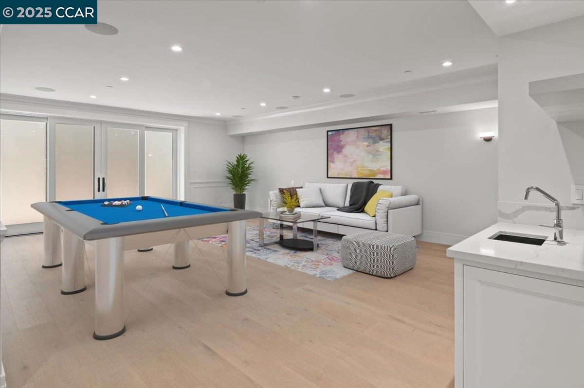 Detail Gallery Image 35 of 51 For 74 Middlefield Rd, Atherton,  CA 94027 - 9 Beds | 9/1 Baths