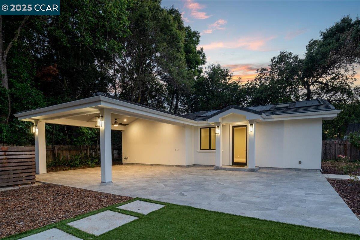 Detail Gallery Image 45 of 54 For 74 Middlefield Rd, Atherton,  CA 94027 - 9 Beds | 9/1 Baths