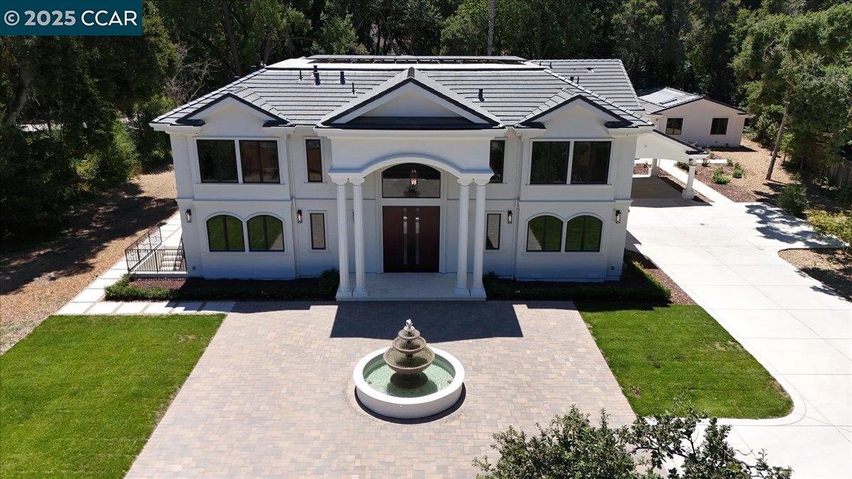 Detail Gallery Image 50 of 54 For 74 Middlefield Rd, Atherton,  CA 94027 - 9 Beds | 9/1 Baths