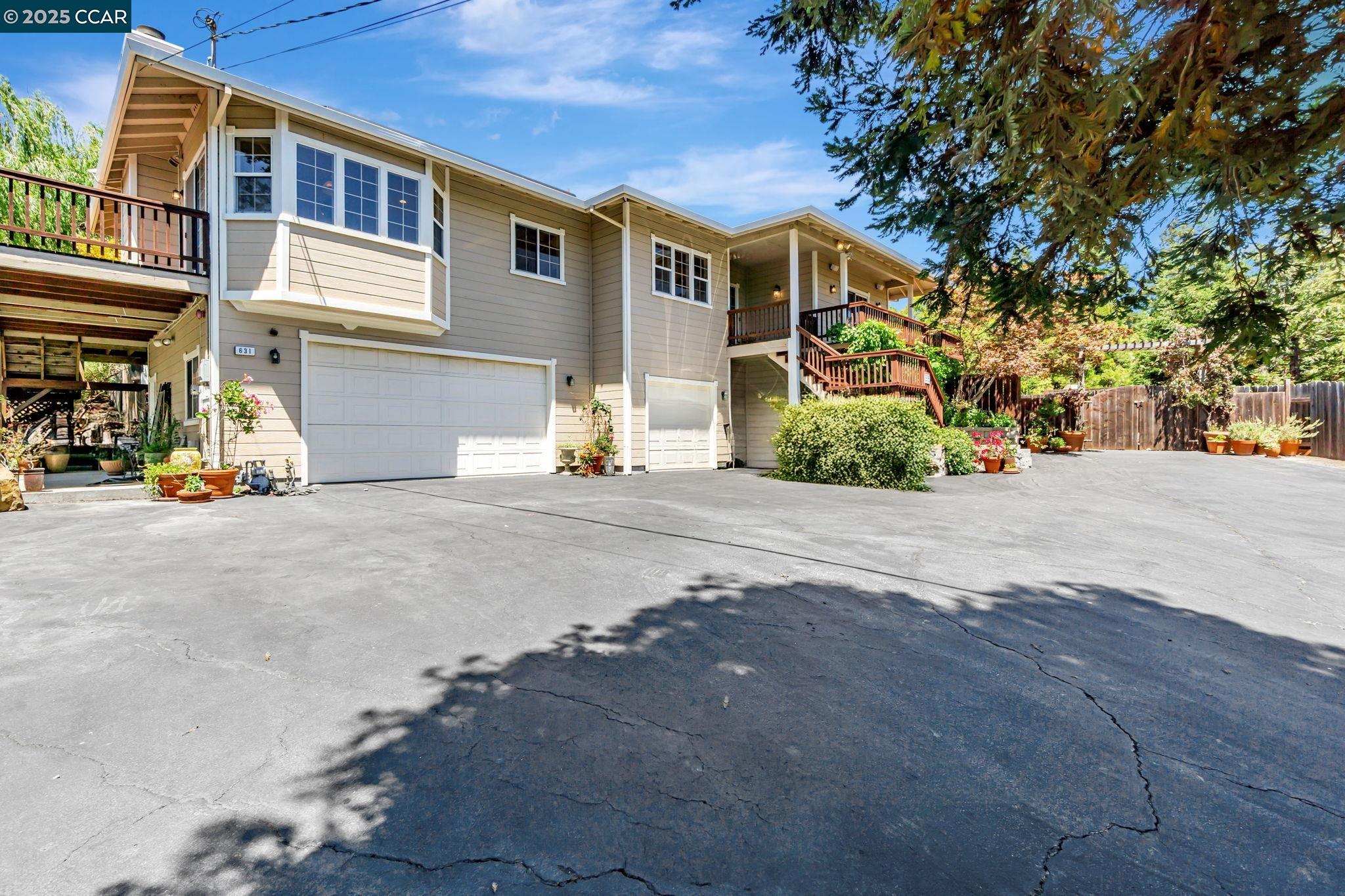 Detail Gallery Image 3 of 58 For 631 La Vista Rd, Walnut Creek,  CA 94598-4845 - 4 Beds | 4 Baths