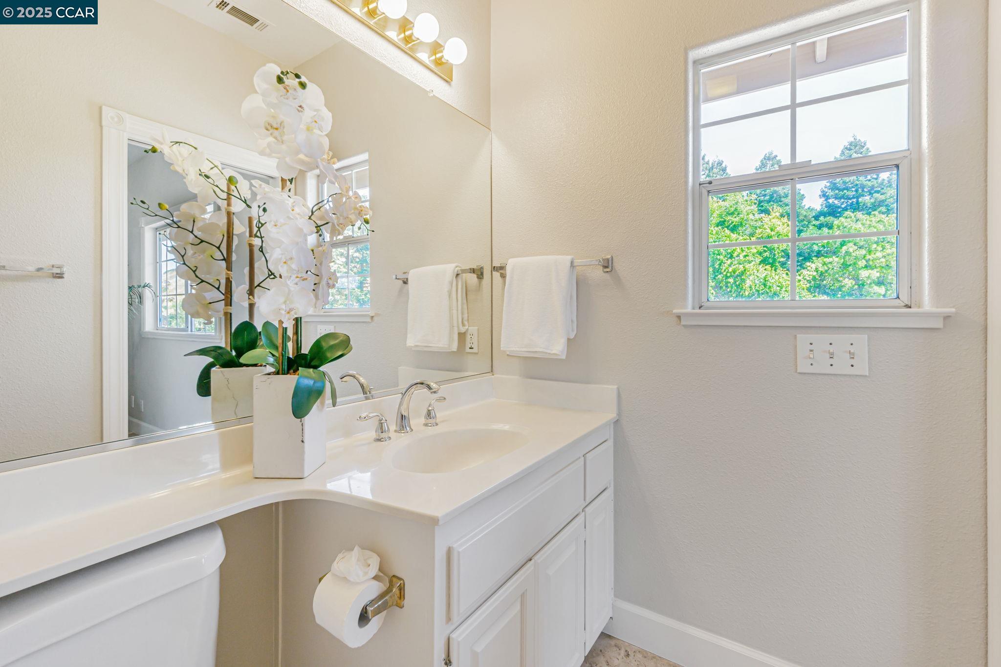 Detail Gallery Image 33 of 58 For 631 La Vista Rd, Walnut Creek,  CA 94598-4845 - 4 Beds | 4 Baths
