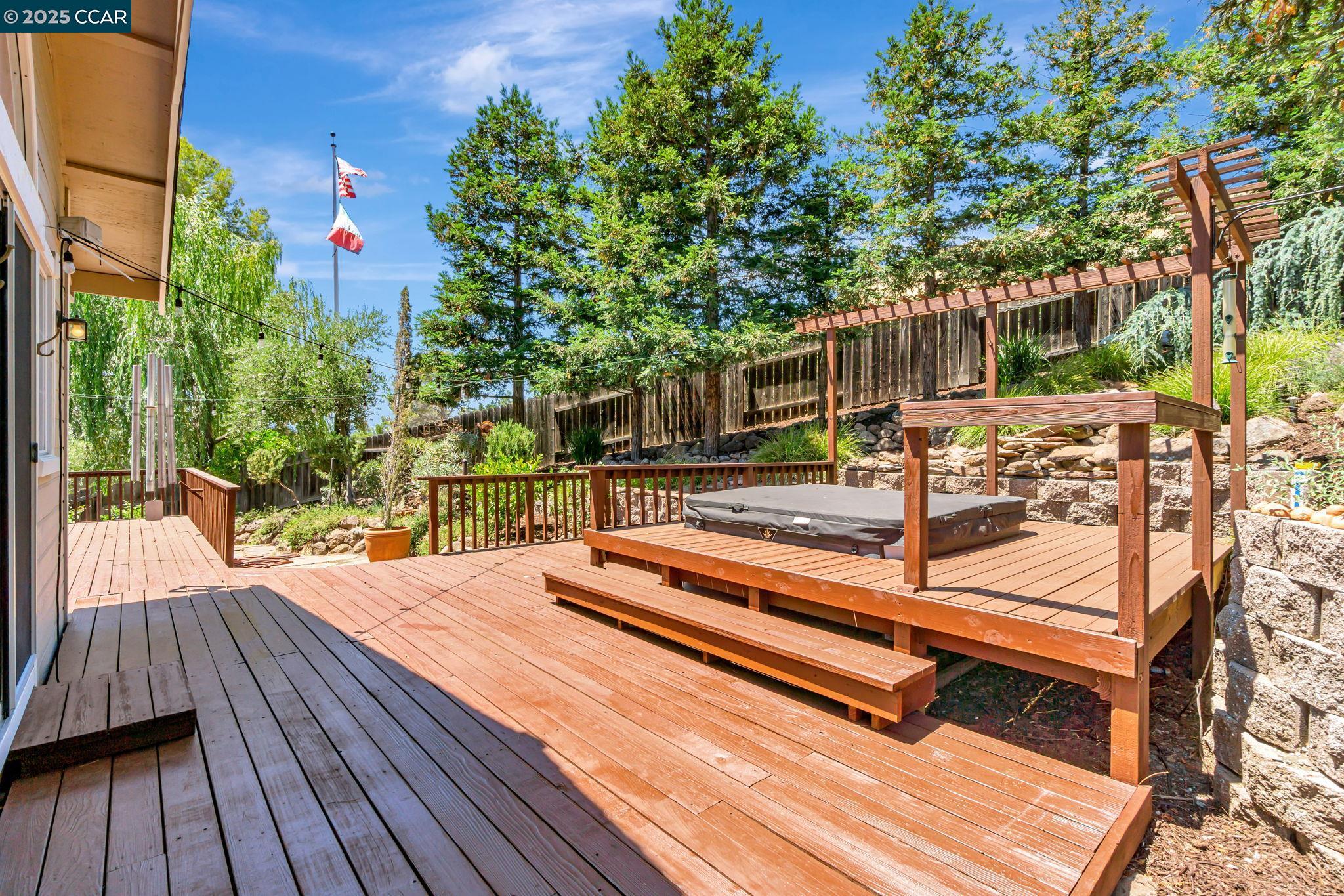 Detail Gallery Image 40 of 58 For 631 La Vista Rd, Walnut Creek,  CA 94598-4845 - 4 Beds | 4 Baths