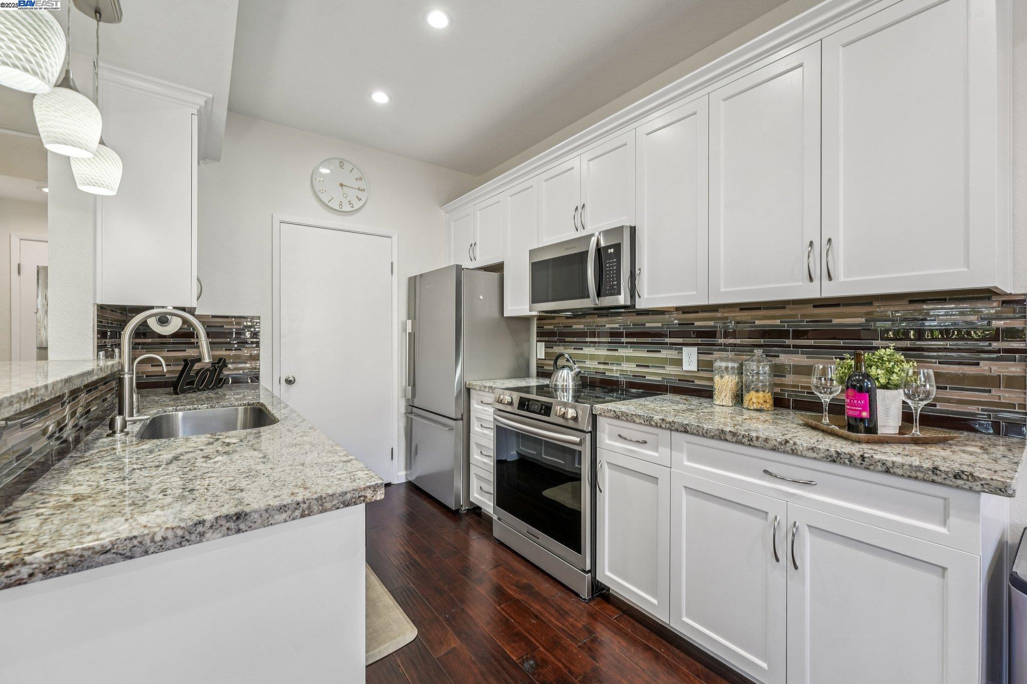 Photo #11: 41106093 Listing: Photo #11